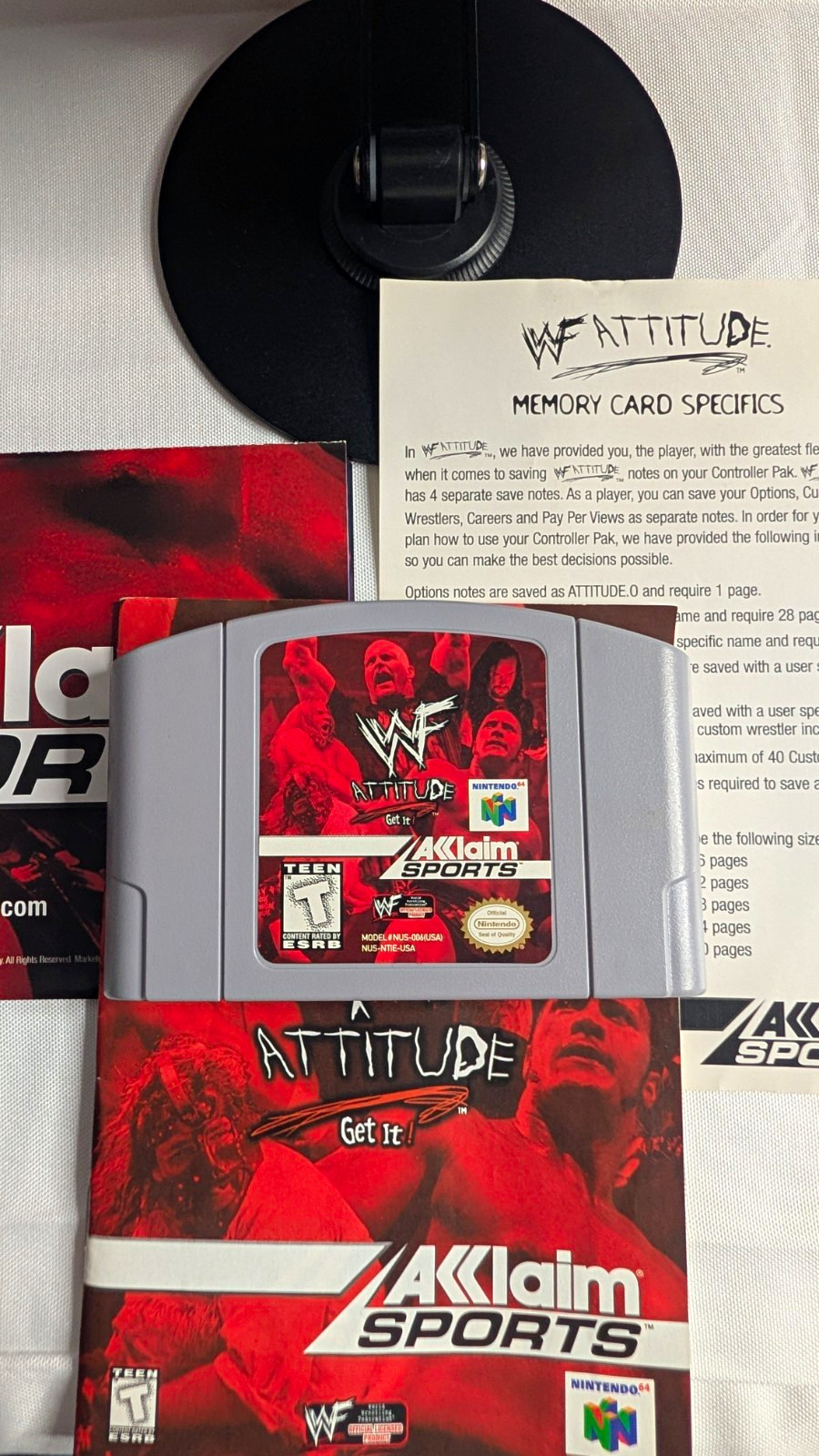 Acclaim Sports WWF Attitude Nintendo 64 N64-CIB w/ Manuals and Poster
