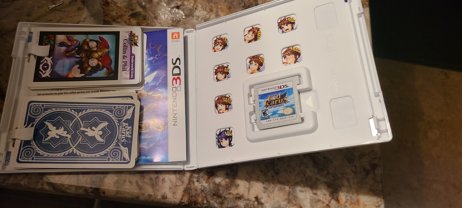 Kid Icarus: Uprising (Nintendo 3DS, 2012)
