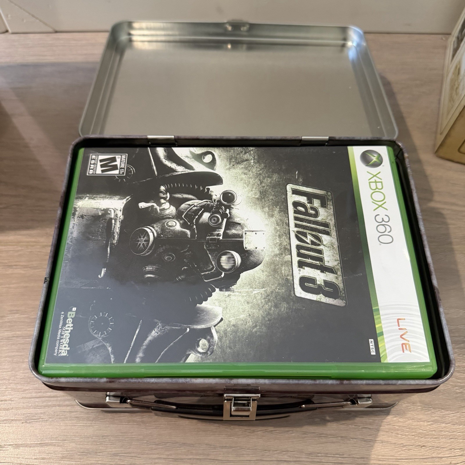 Pip-Boy 3000 Clock Sealed • Fallout 3 Survival Edition Xbox 360 Open Box