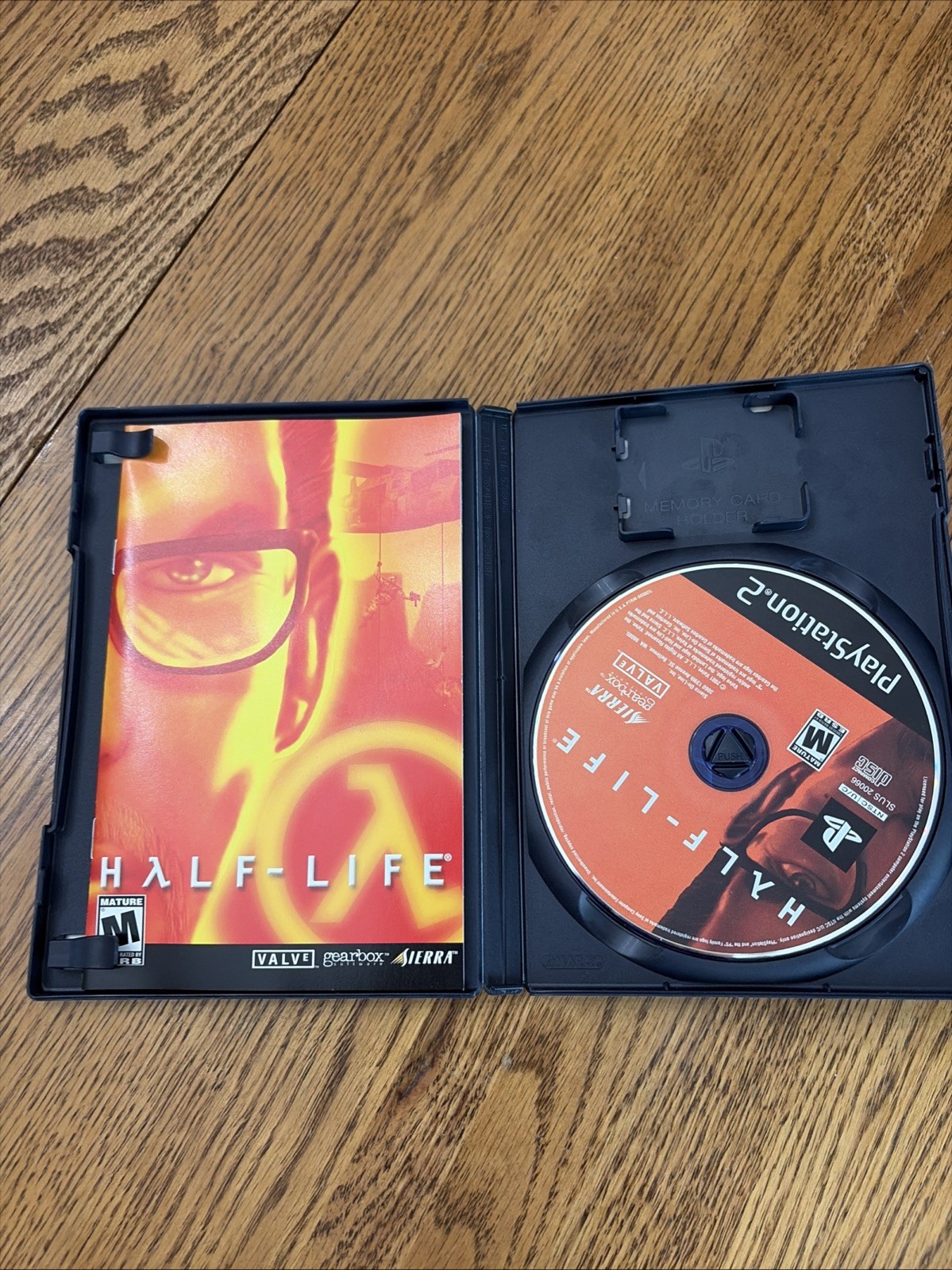 Half-Life – PS2 Shooter FPS NTSC-U/C Manual Included