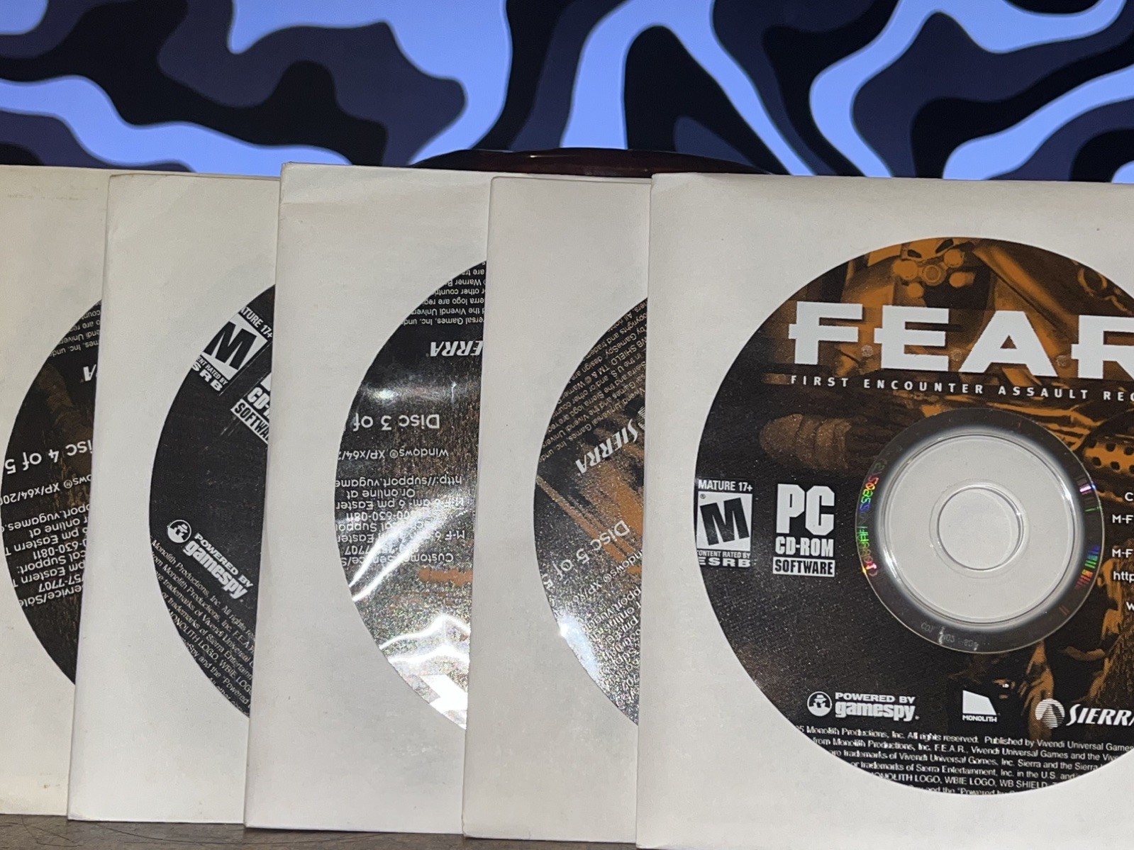 F.E.A.R.: First Encounter Assault Recon (PC, 2005) Complete Free Shipping