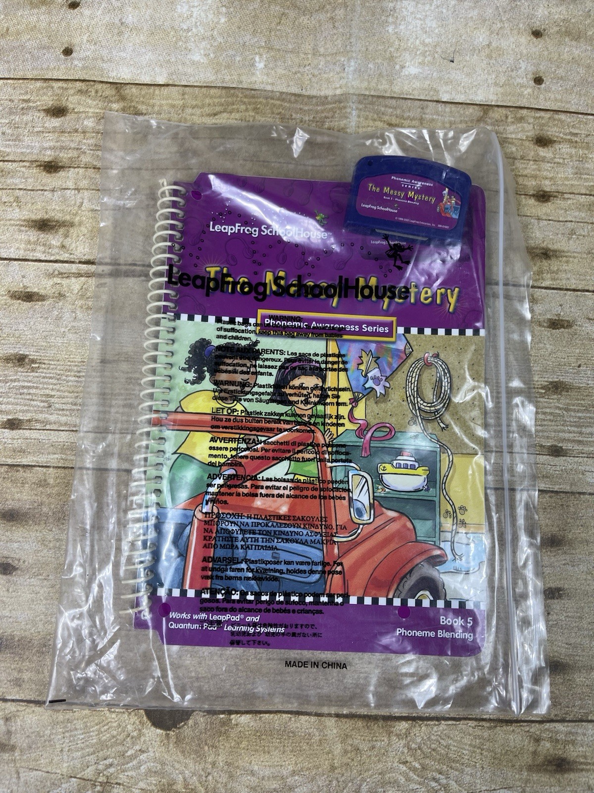 Leapfrog Schoolhouse LeapPad Book & Cartridge – The Messy Mystery Book 5