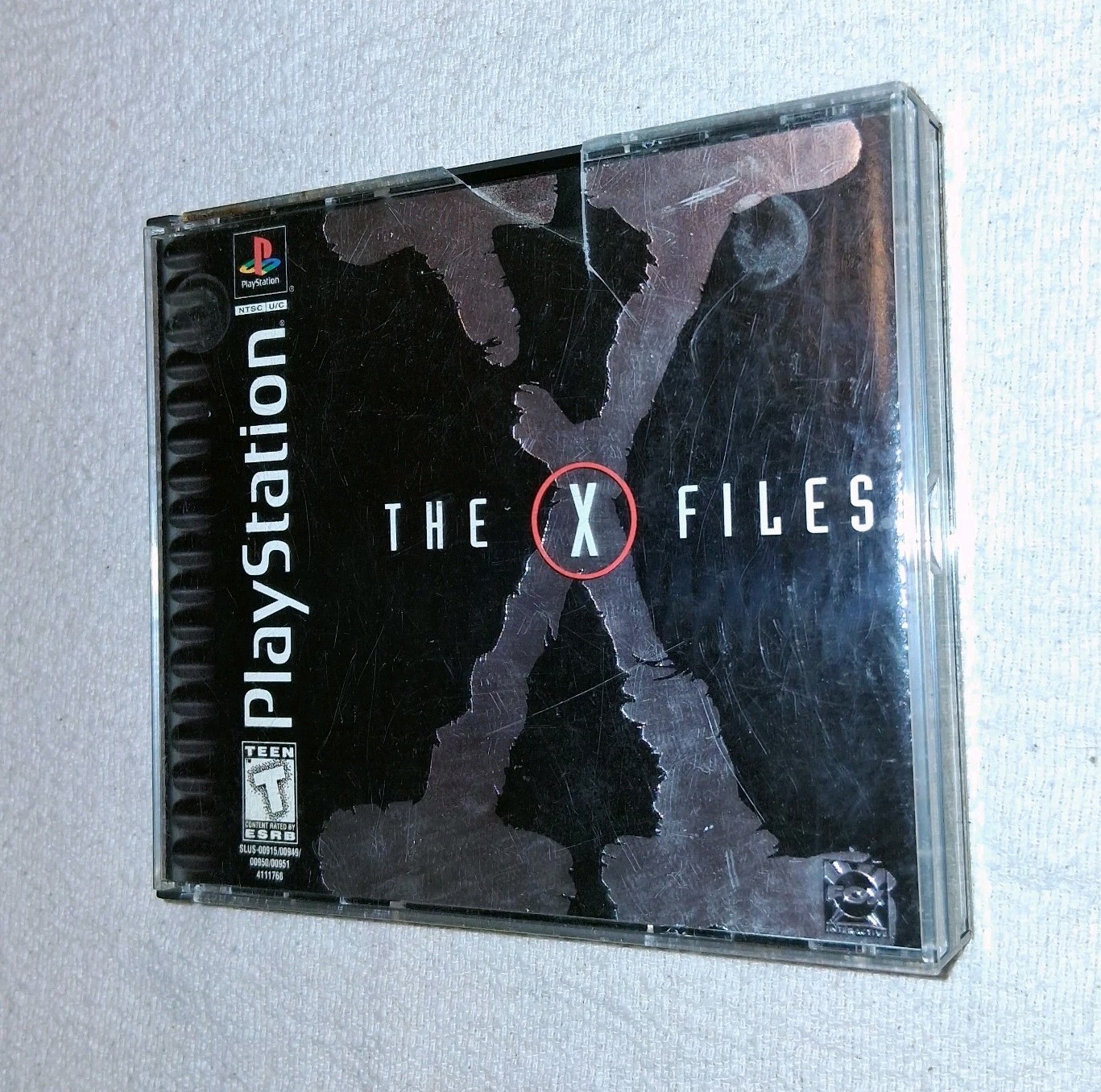The X-Files Game Sony PlayStation 1 PS1 4 Discs & Case, Crack In Case