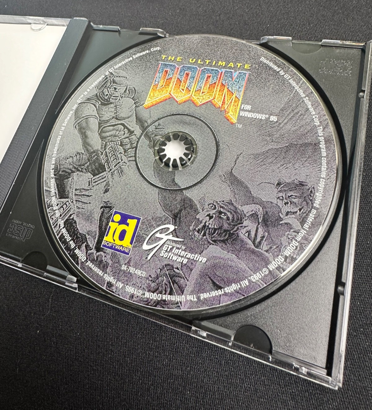 The Ultimate Doom id 1995 Windows PC CD-ROM Big Box 1995 Game INCLUDED!