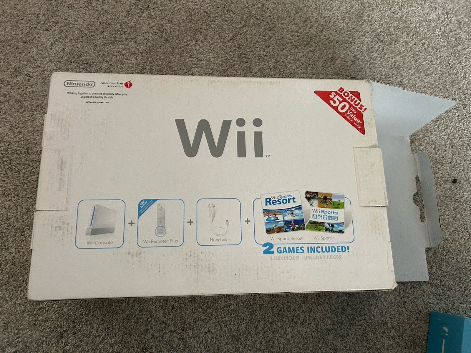 Nintendo Wii CIB W/ 2 Controllers + 8 Games Zelda , Wii Sports , Mario , Lego