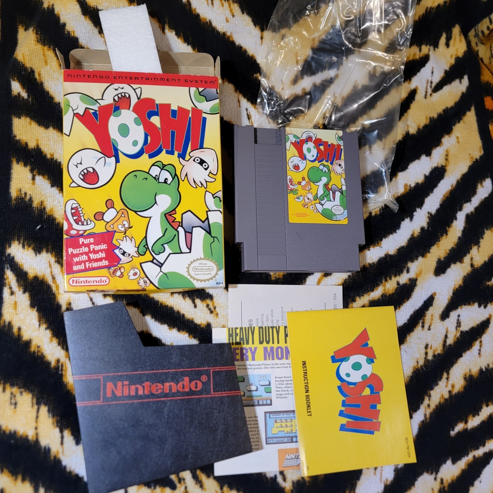 Yoshi Nintendo NES With Box