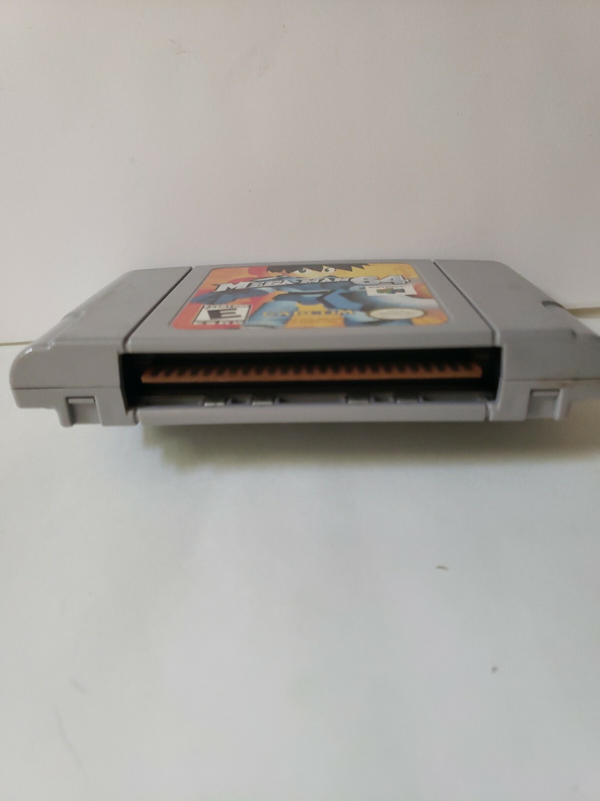 Mega Man 64 (Nintendo 64, 2001) Box Damaged/ AS IS !!!