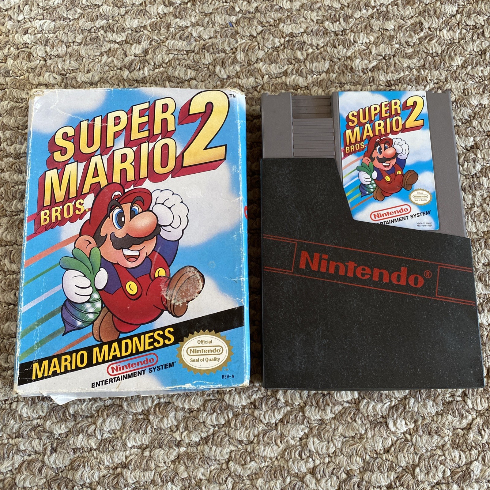 Super Mario Bros. 2 (Nintendo NES, 1988) in Box