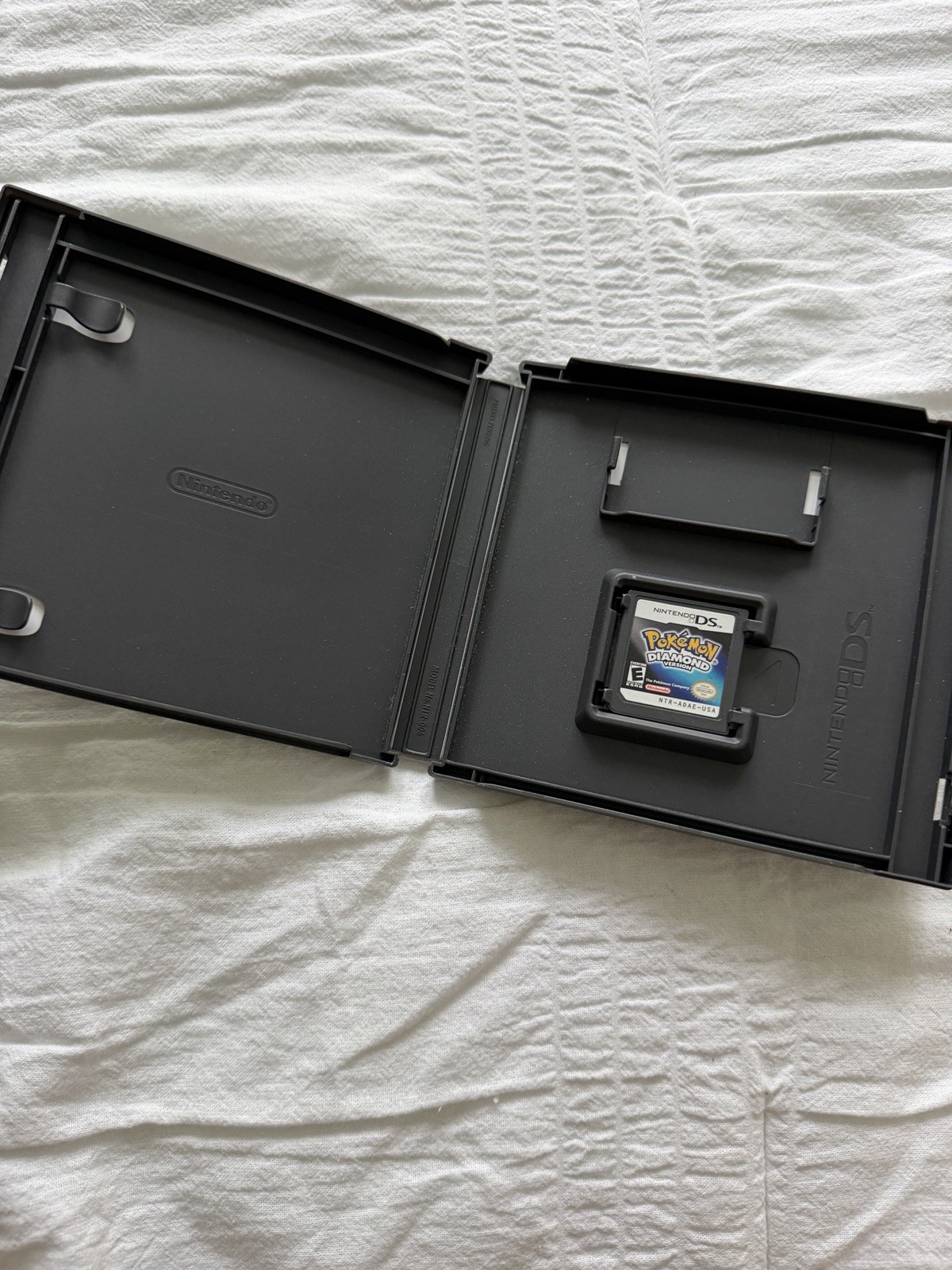 Nintendo Pokémon Diamond Version Nintendo DS w Case – TESTED AND WORKING!