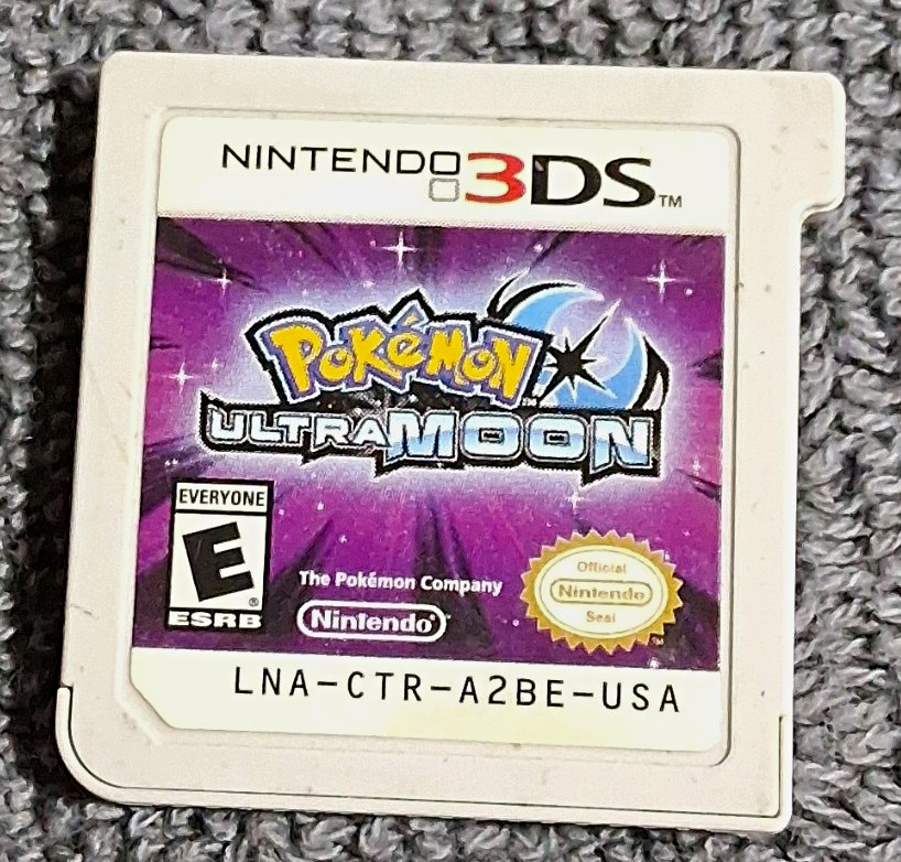 Pokémon Ultra Moon Nintendo 3DS Game Cartridge, Nintendo, E, NTSC-U/C