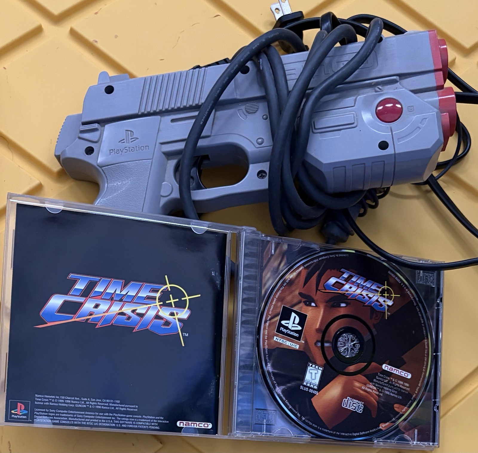 Time Crisis Game PlayStation PS1 + Namco GunCon Light Gun CIB Shooter House Dead