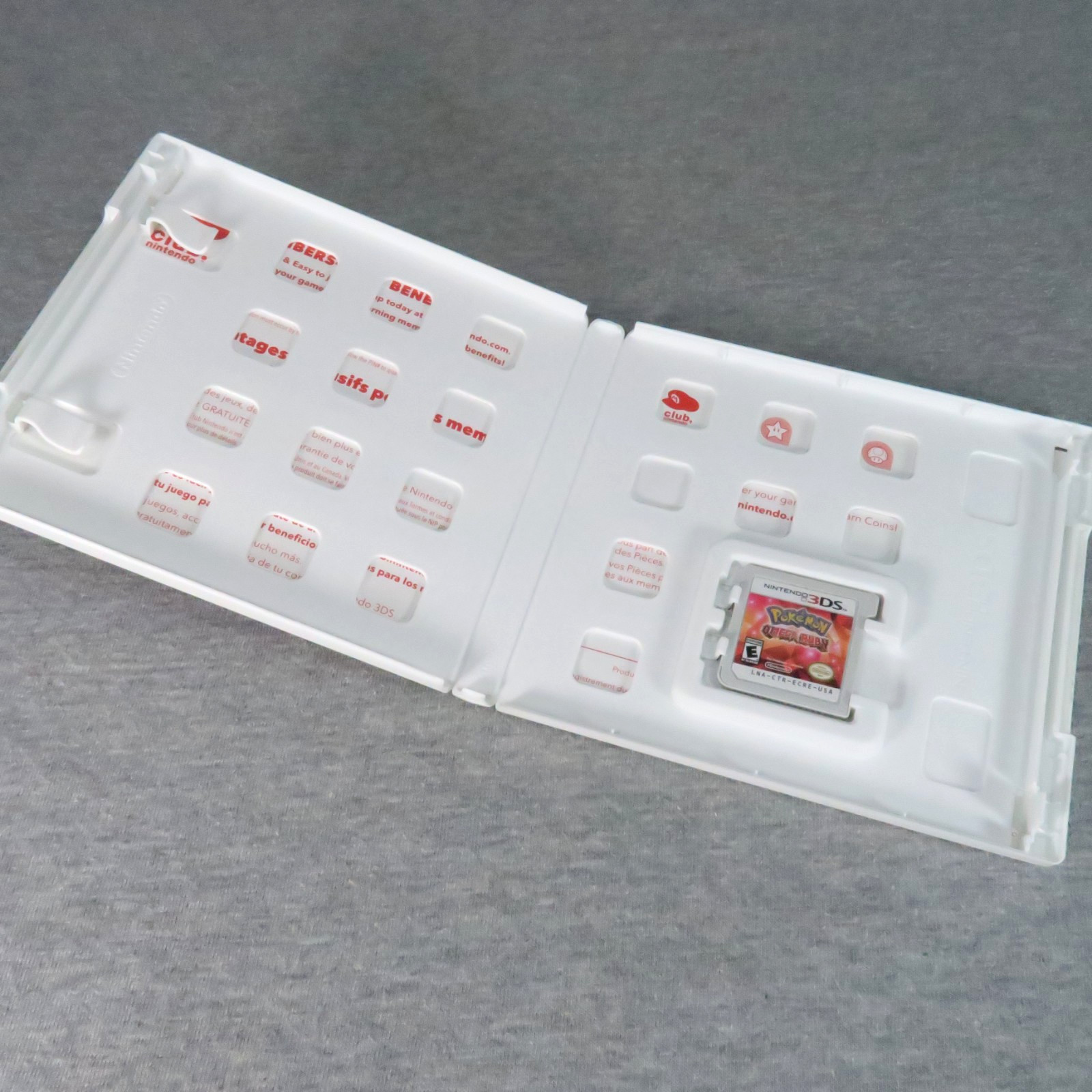Nintendo 3DS Pokemon Omega Ruby Game Cartridge and Case