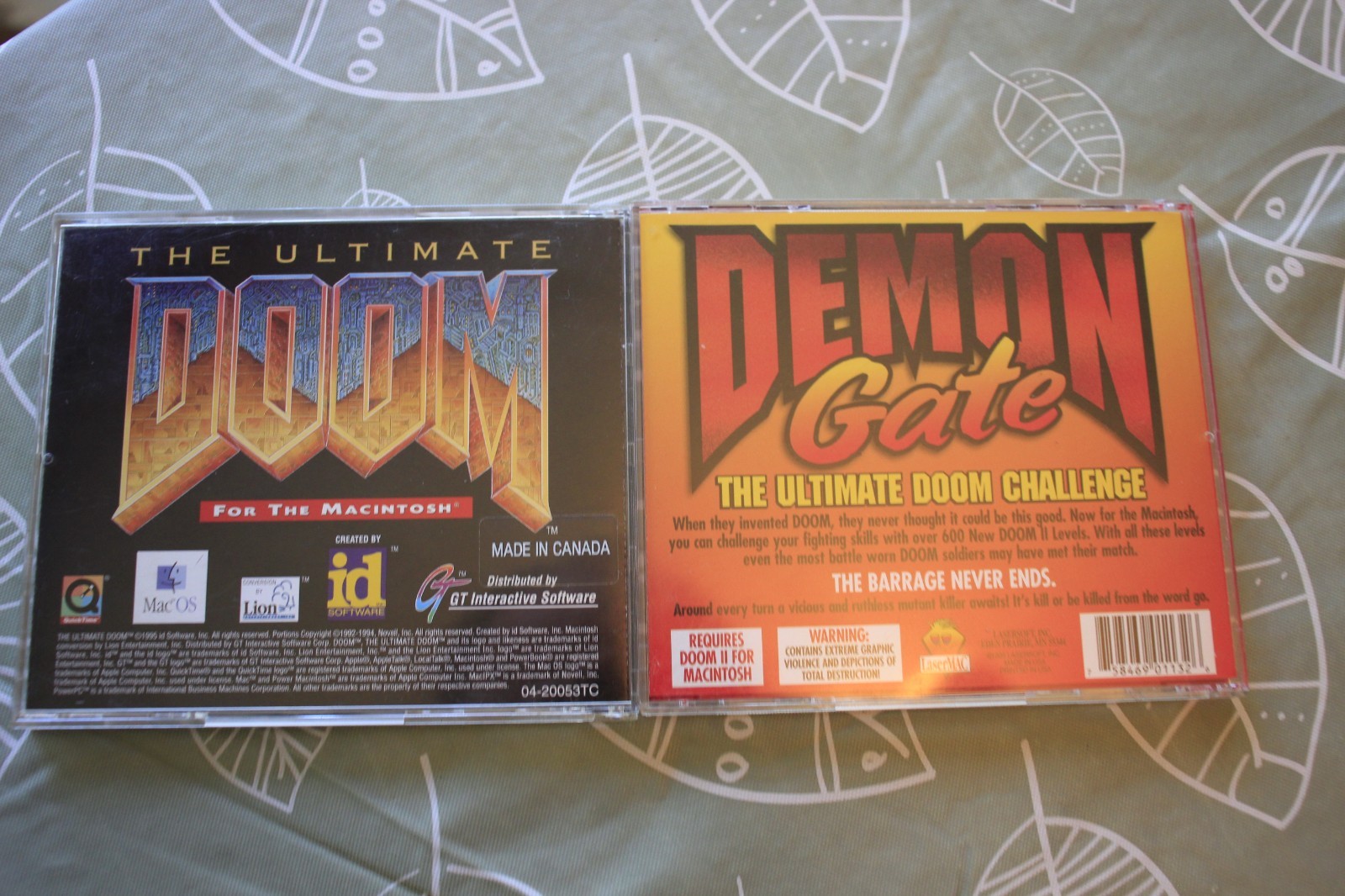 The Ultimate Doom 1995 and Demon Gate 1996 for Apple Macintosh Id software
