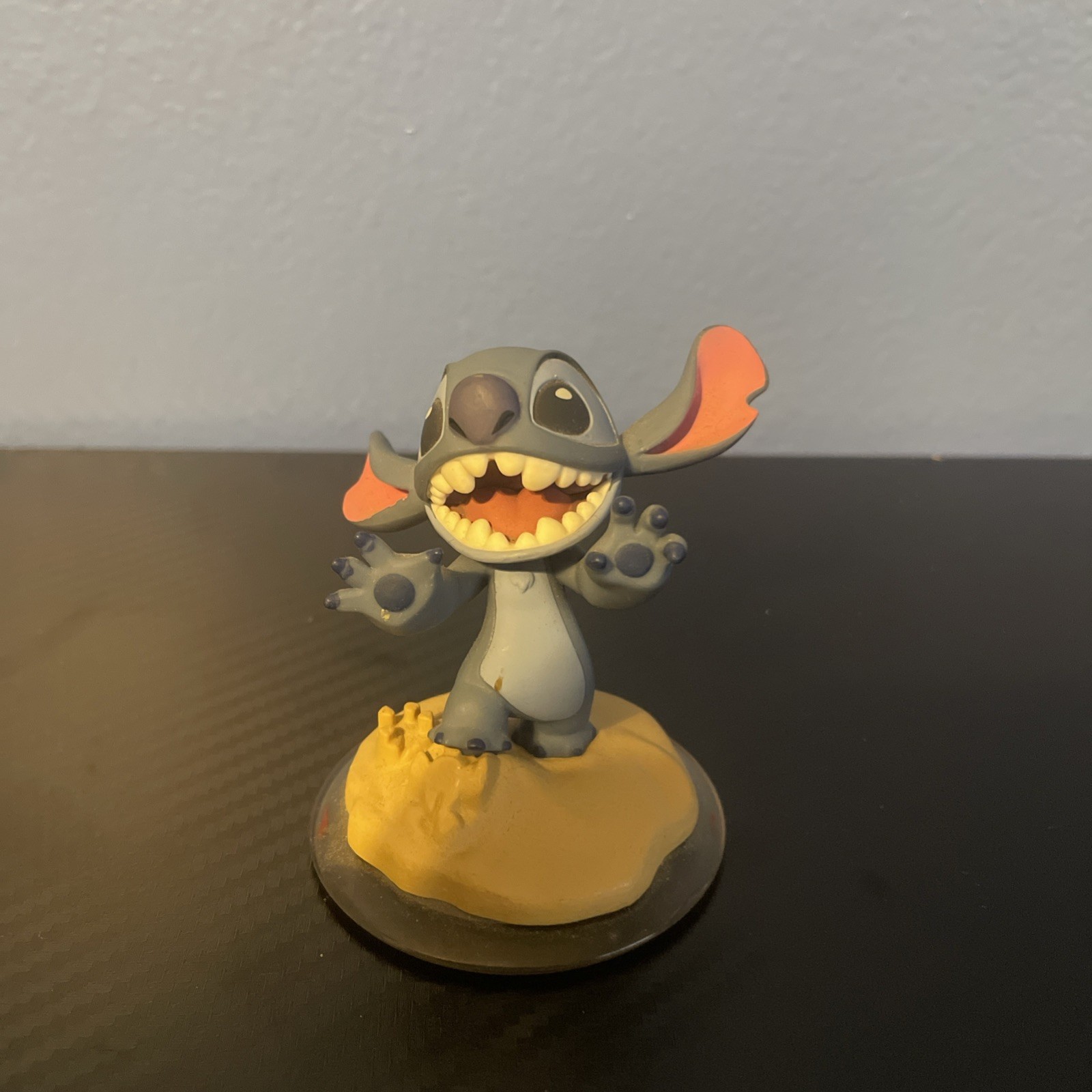 Disney Infinity 2.0 Edition Starter Pack PS4 Stitch & Donald Duck Figurines