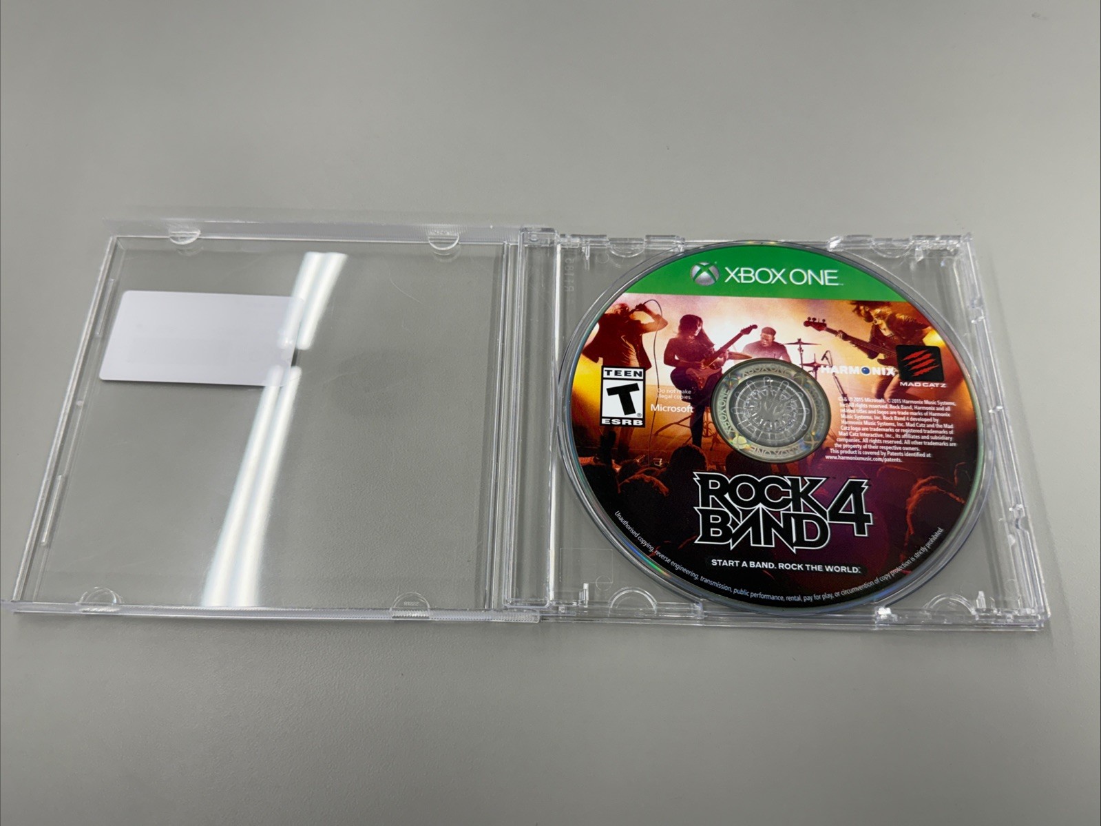 Rock Band 4 (Microsoft Xbox One, 2015) Loose Disc Only Near Mint