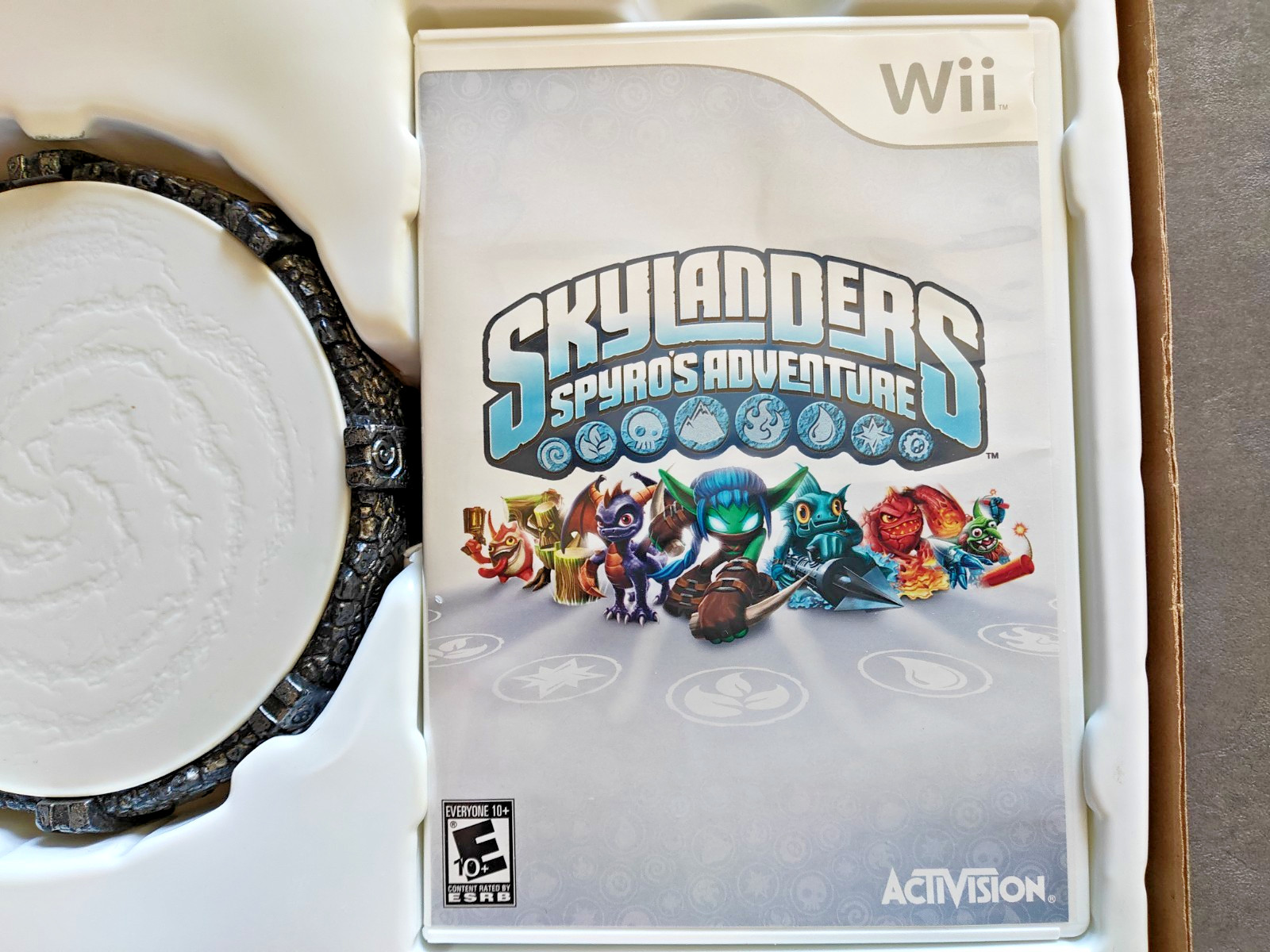 Skylanders Spyro’s Adventure Starter Pack Nintendo Wii, Activision 2011 Used