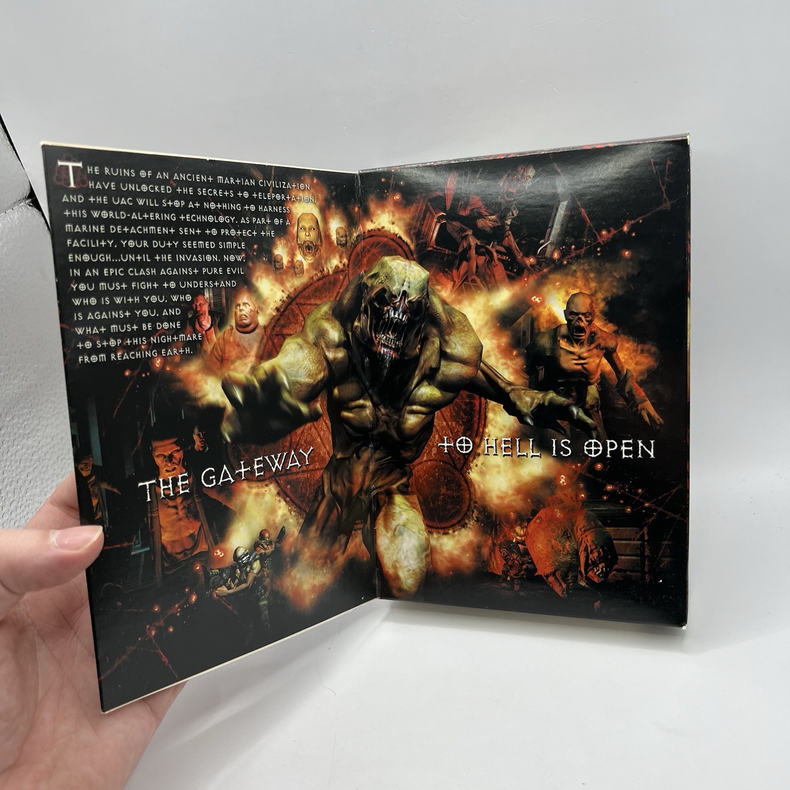 Doom 3 – Mac – Video Game Complete with Key Code (THIS IS FOR MAC ONLY)