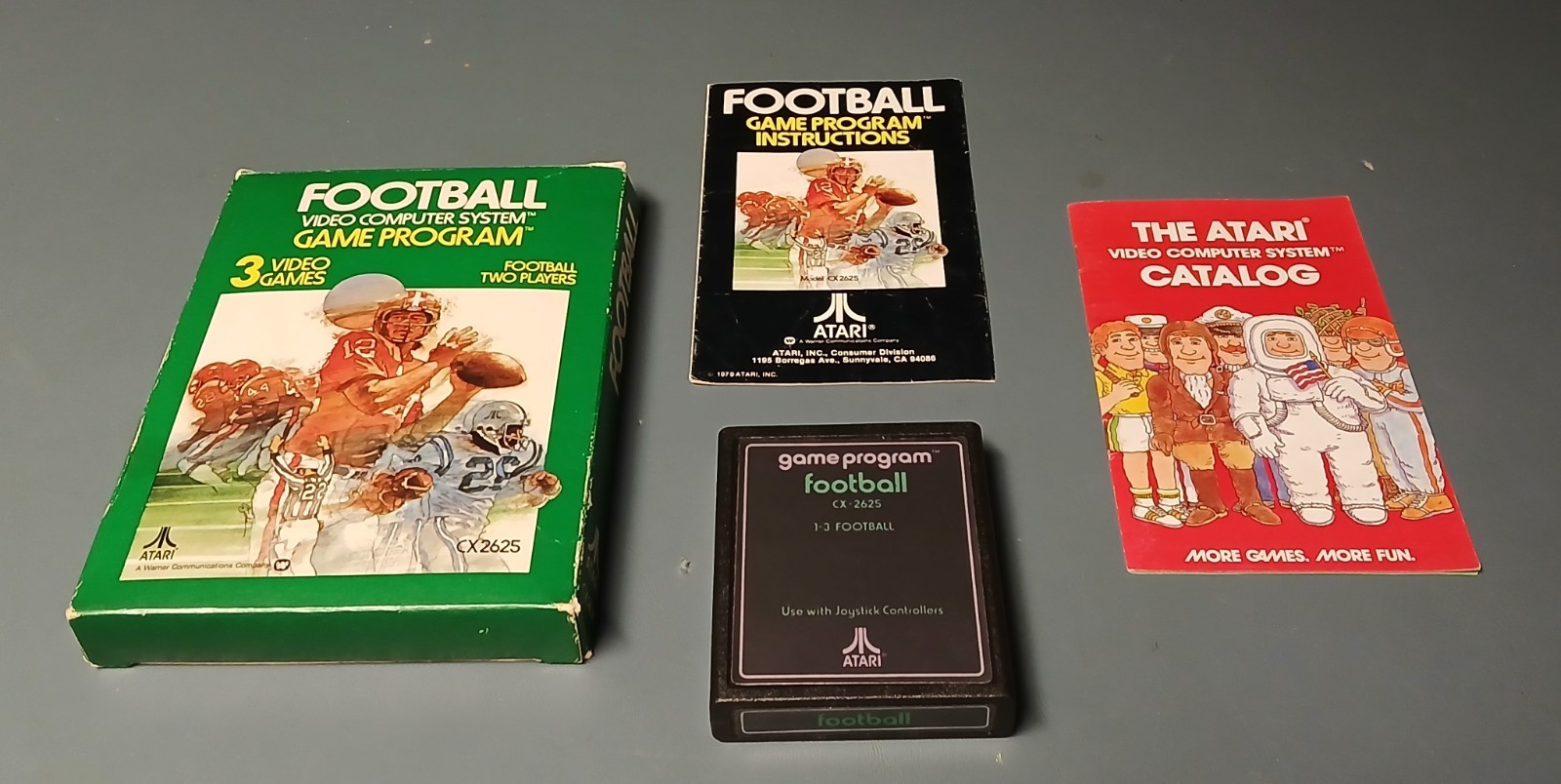 Atari 2600 Football – Complete In Box (CIB) With Manual And Catalog (b)