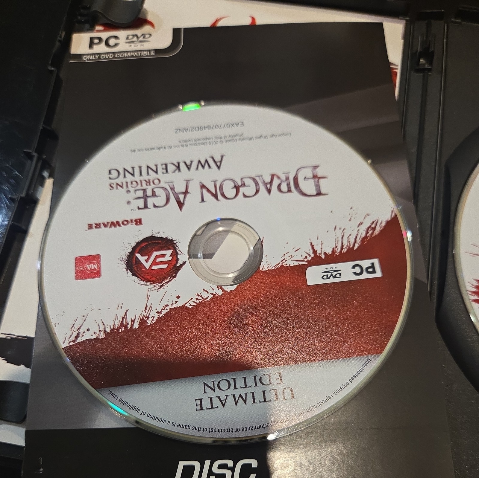 DRAGON AGE: ORIGINS (MA15+) ULTIMATE EDITION PC DVD ROM INCLUDES MANUAL, 2x disc