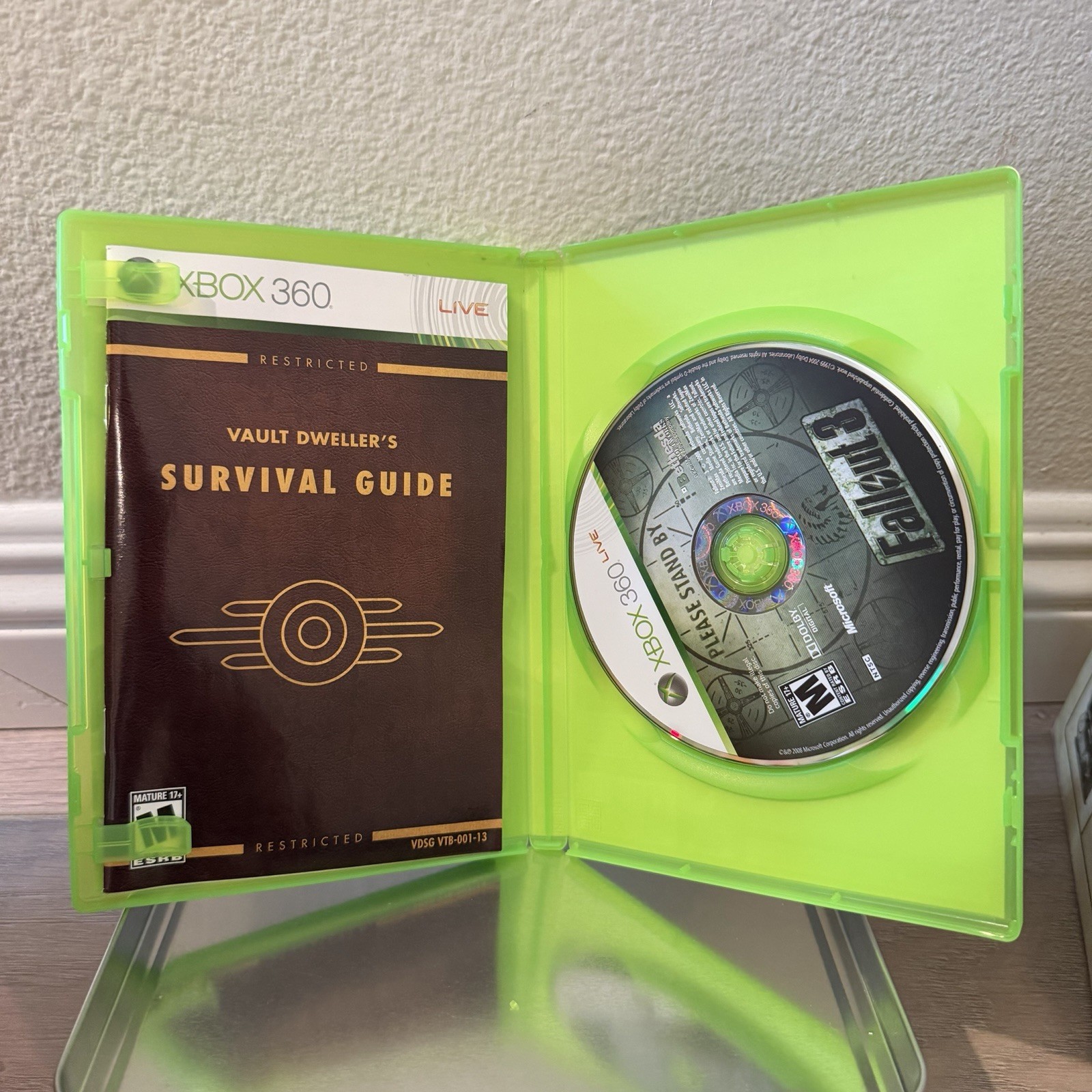 Pip-Boy 3000 Clock Sealed • Fallout 3 Survival Edition Xbox 360 Open Box