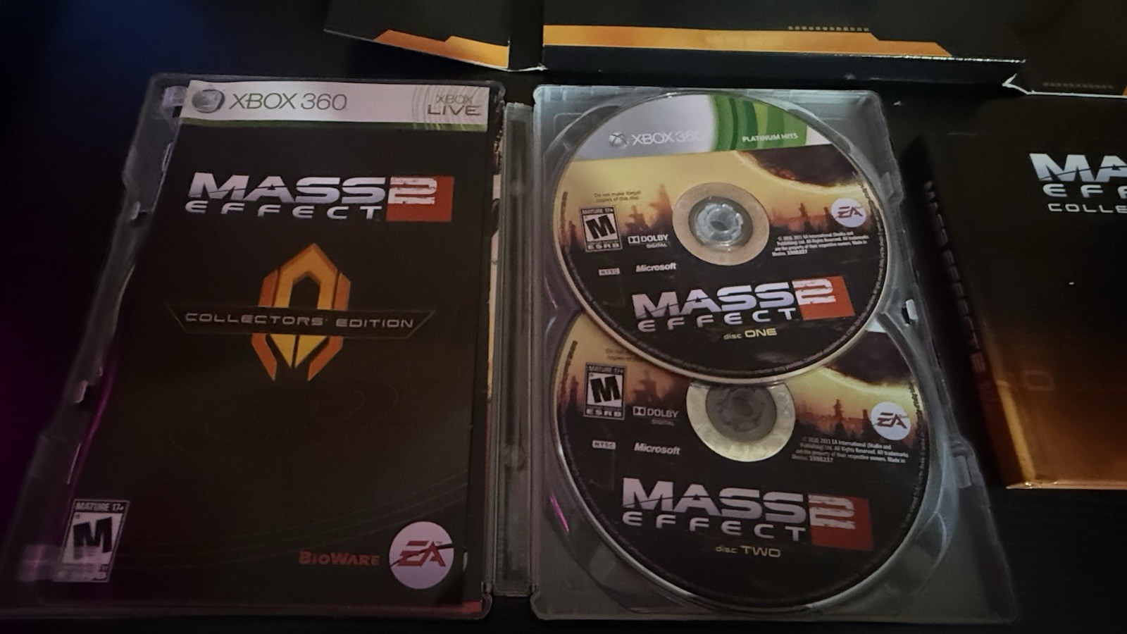 Mass Effect 2 Collector’s Edition Xbox 360 Game – M, NTSC-U/C, Art Book