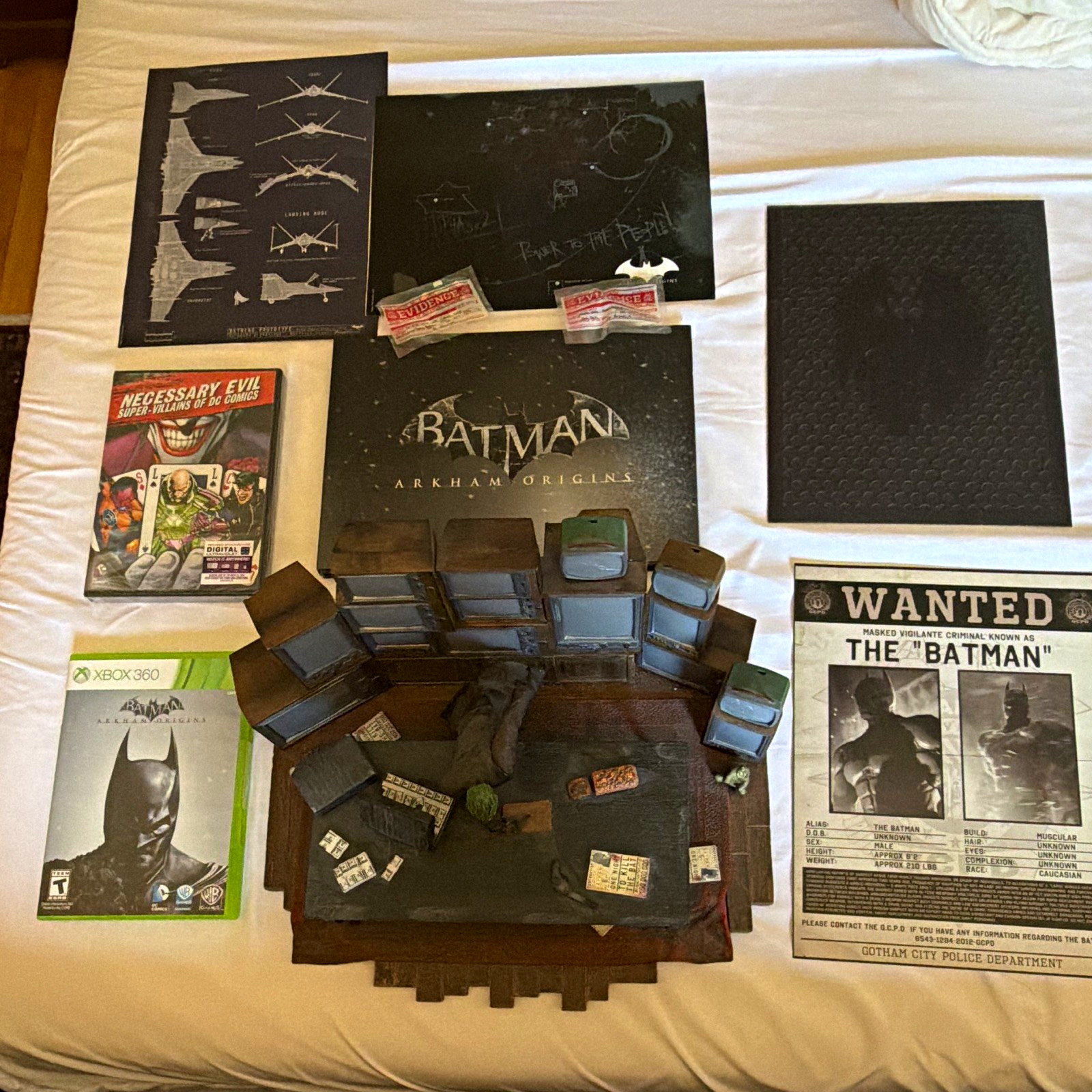 WB Games Batman: Arkham Origins Collector’s Edition (Xbox 360) T Teen Action