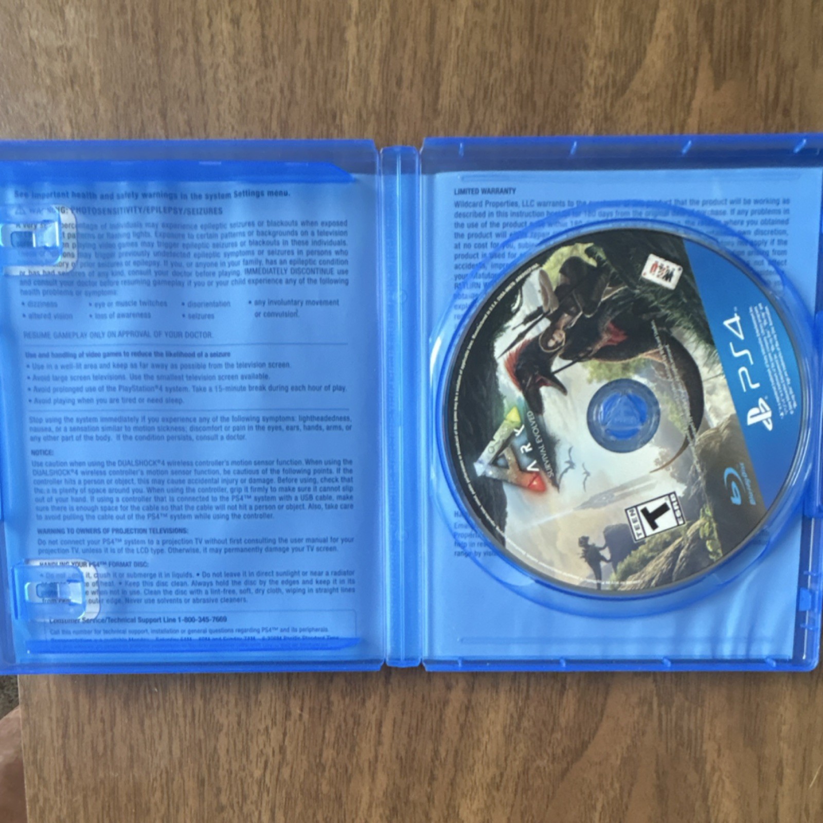 Studio Wildcard Ark Survival Evolved PS4 Action Adventure Teen Multiplayer