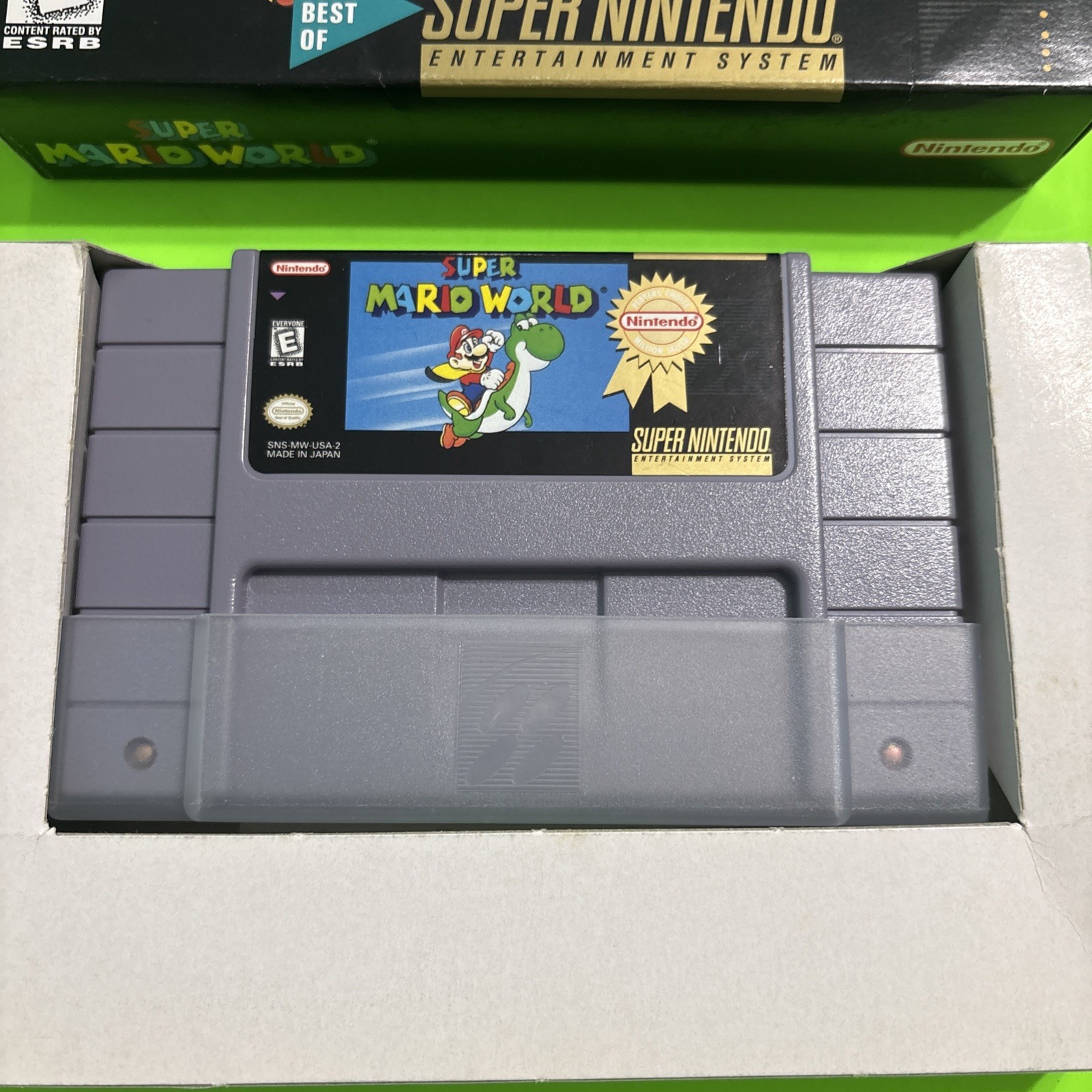 Super Mario World (Super Nintendo, 1991) Complete In Box Players Choice SNES