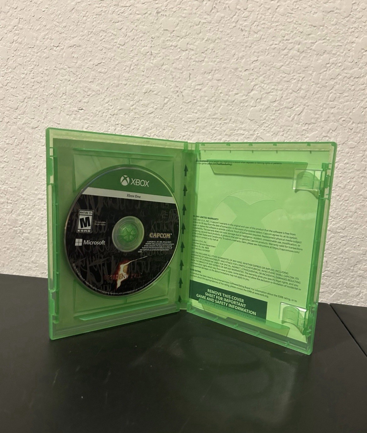 Resident Evil 5 HD – Microsoft Xbox One – EXCELLENT CONDITION