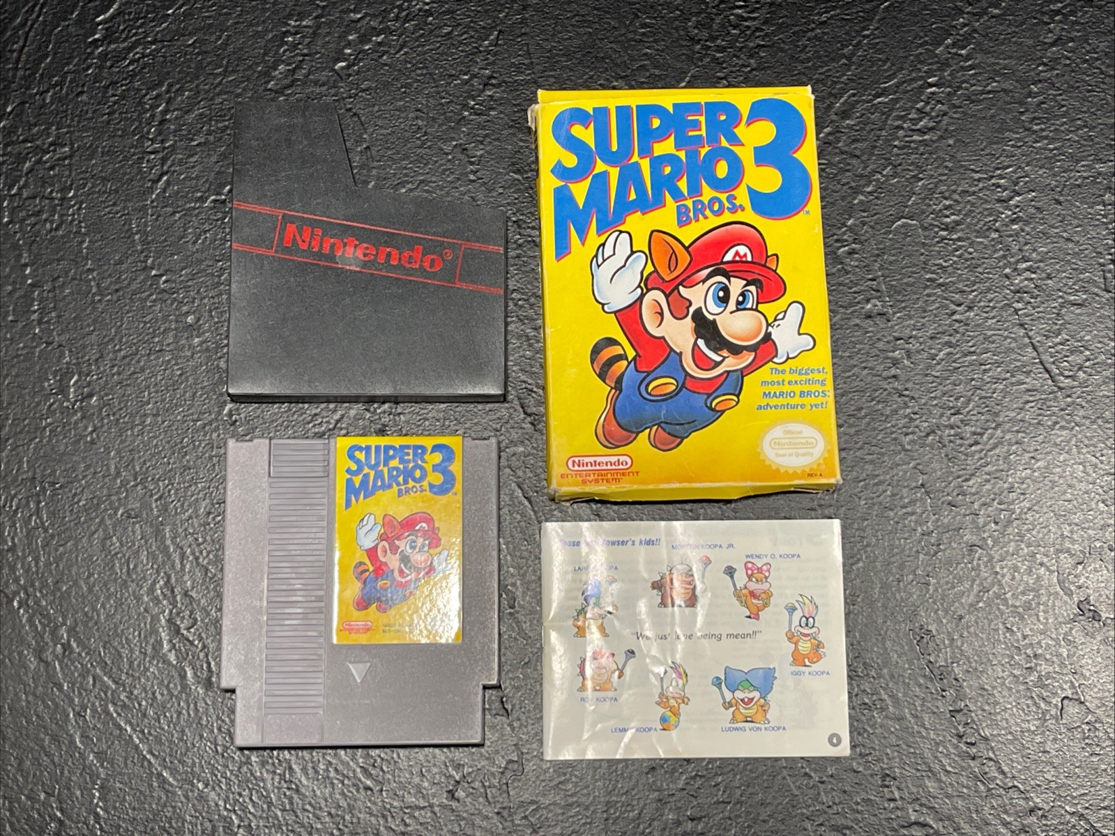 Nintendo NES Super Mario Bros 3 w/ Box Authentic Tested & Works With Manual