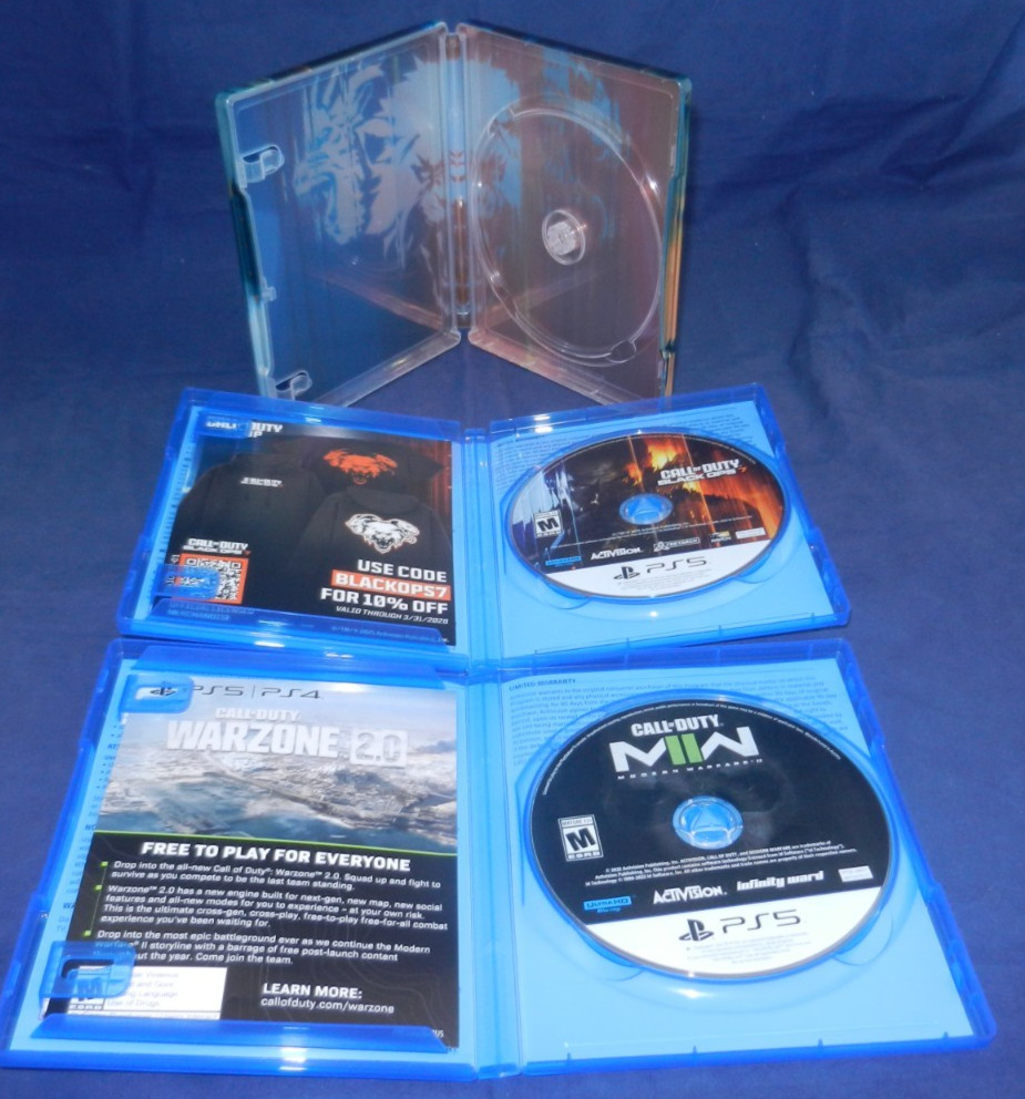 PS5; Call of Duty Black Ops 7 w/ Steelbook, Modern Warfare 2, LN, Rated M,FreeSH