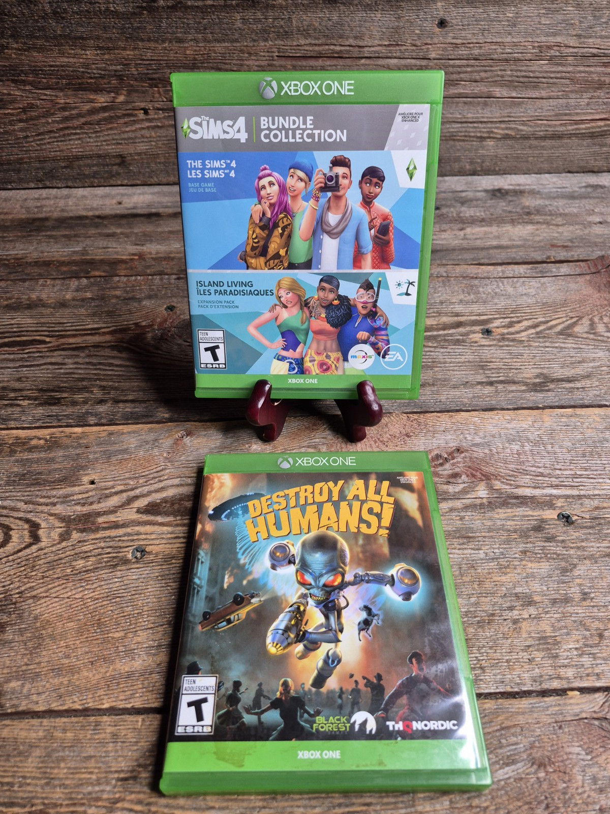 The Sims 4/Destroy All Humans Bundle Pack Xbox One