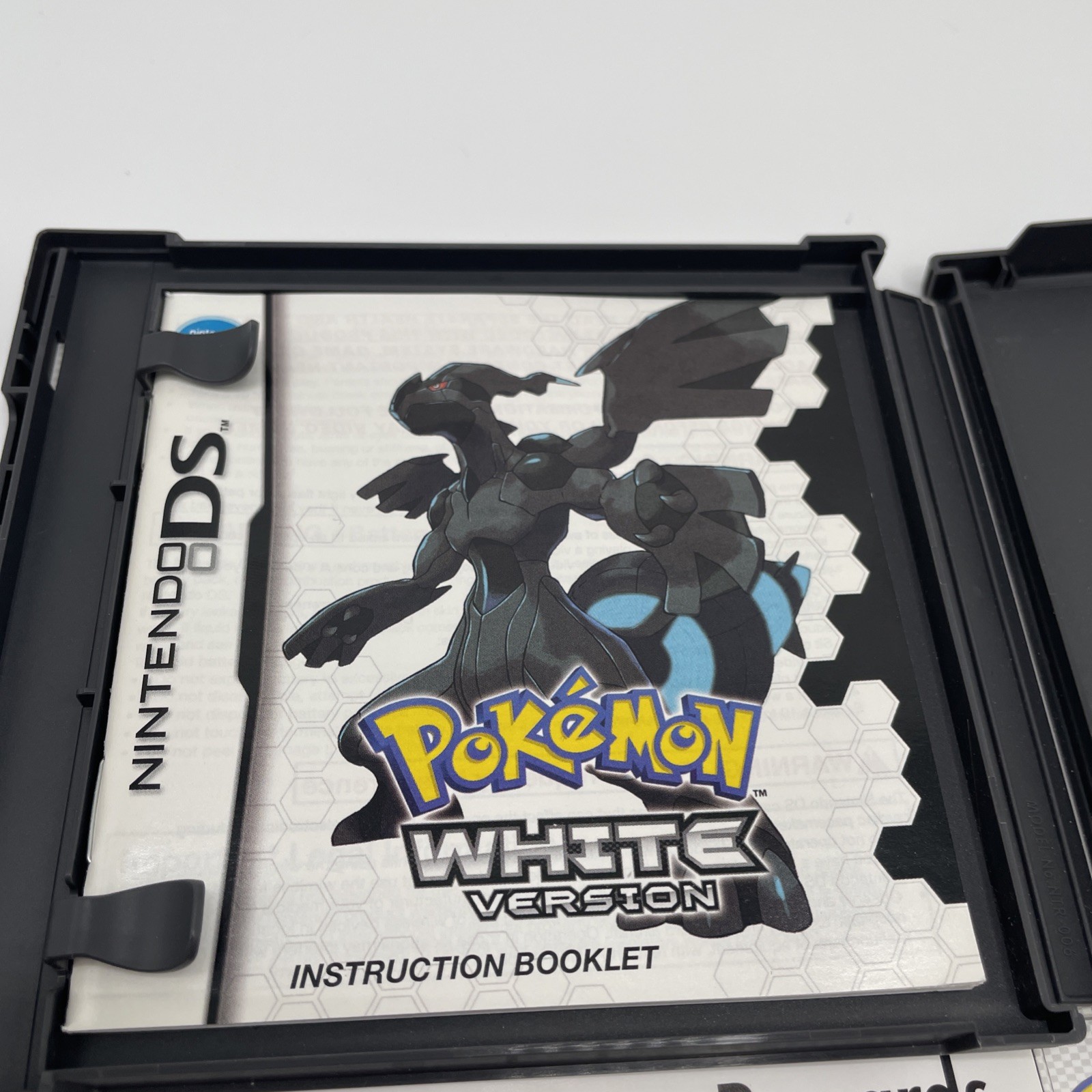 Pokemon White Version Nintendo DS Complete CIB W/ Lucario Code Authentic