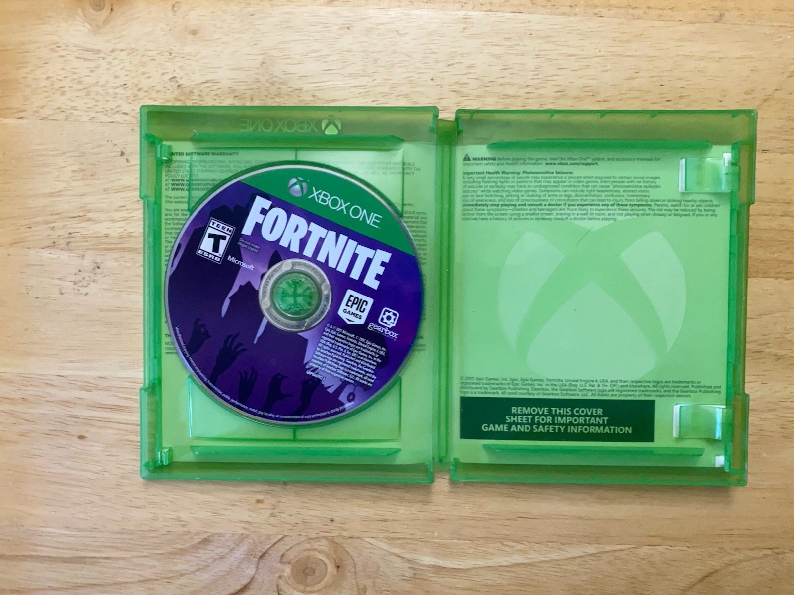 Fortnite (Microsoft Xbox One, 2017) No Inserts, Epic Games Physical Disc