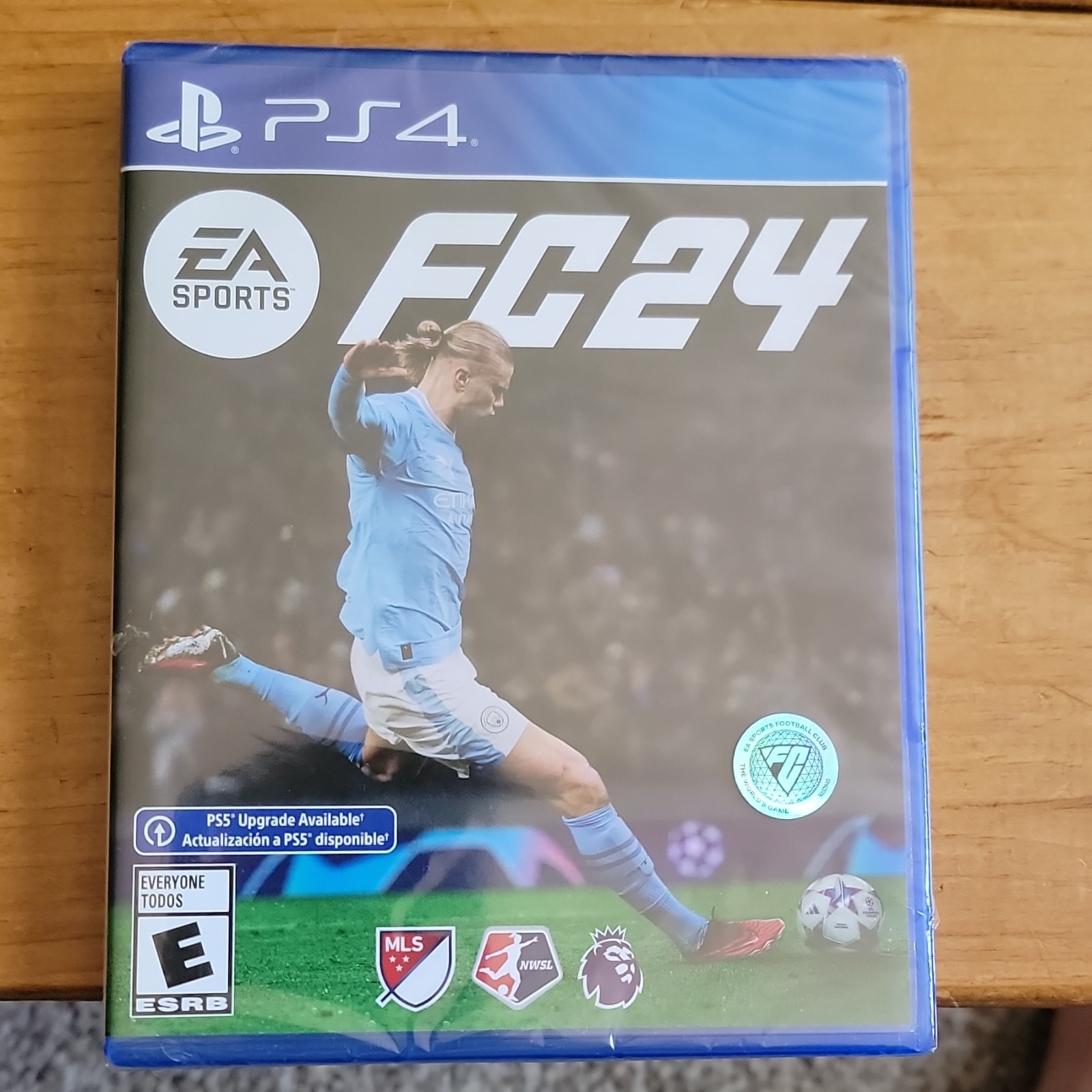 EA SPORTS FC 24 PS4 SEALED IN BOX PS5 UPGRADE AVAILABLE.