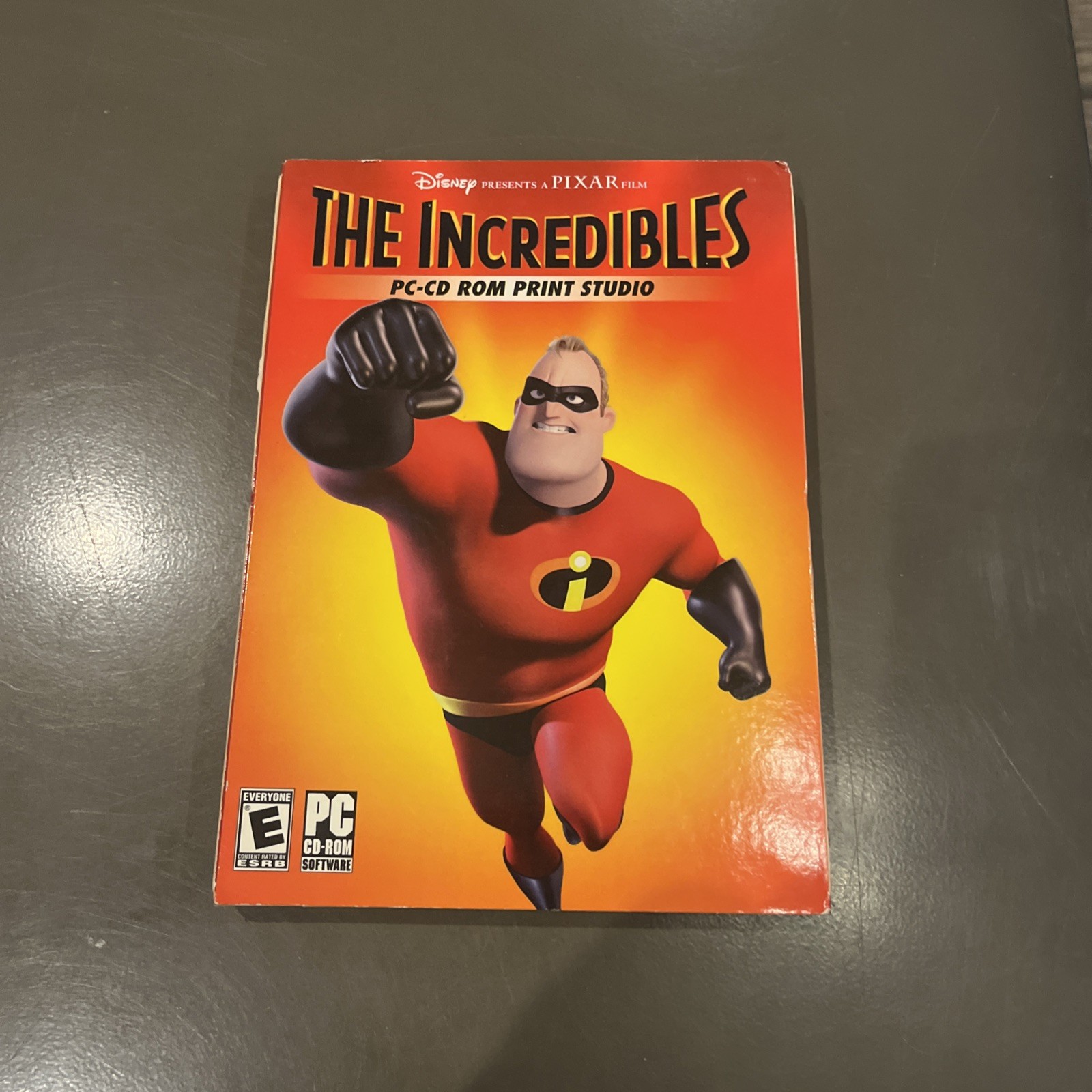 Disney Pixar The Incredibles PC CD-ROM Print Studio 2004 Vintage Software Sealed