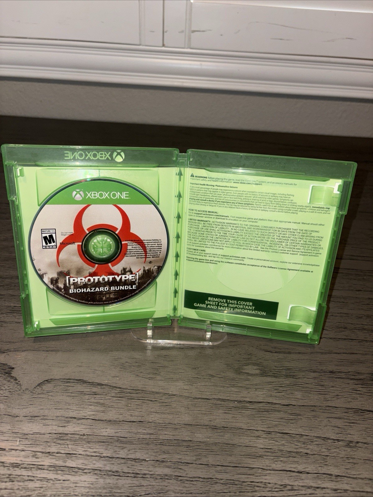 Prototype Biohazard Bundle (Microsoft Xbox One, 2016)