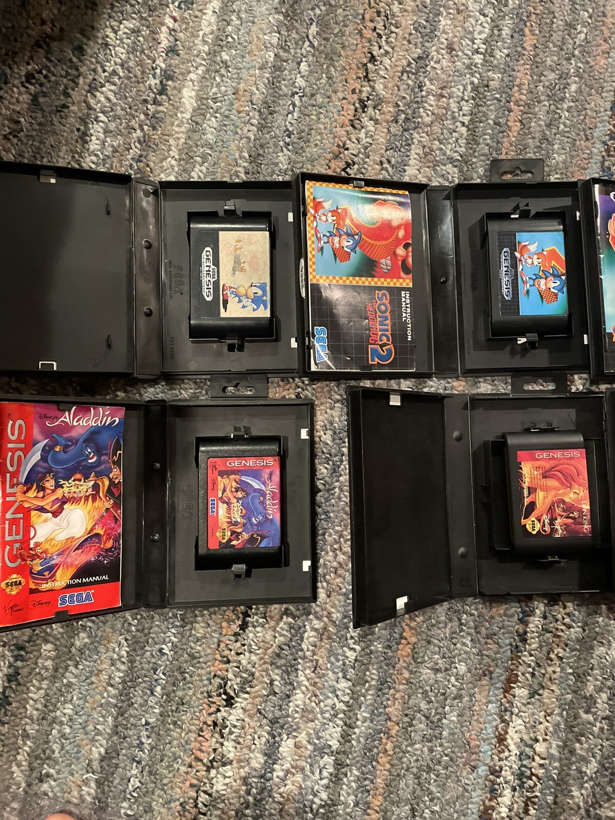 Sonic the Hedgehog and Sonic 2 X2 Lion King, Aladdin. Sega Genesis. 6 game lot