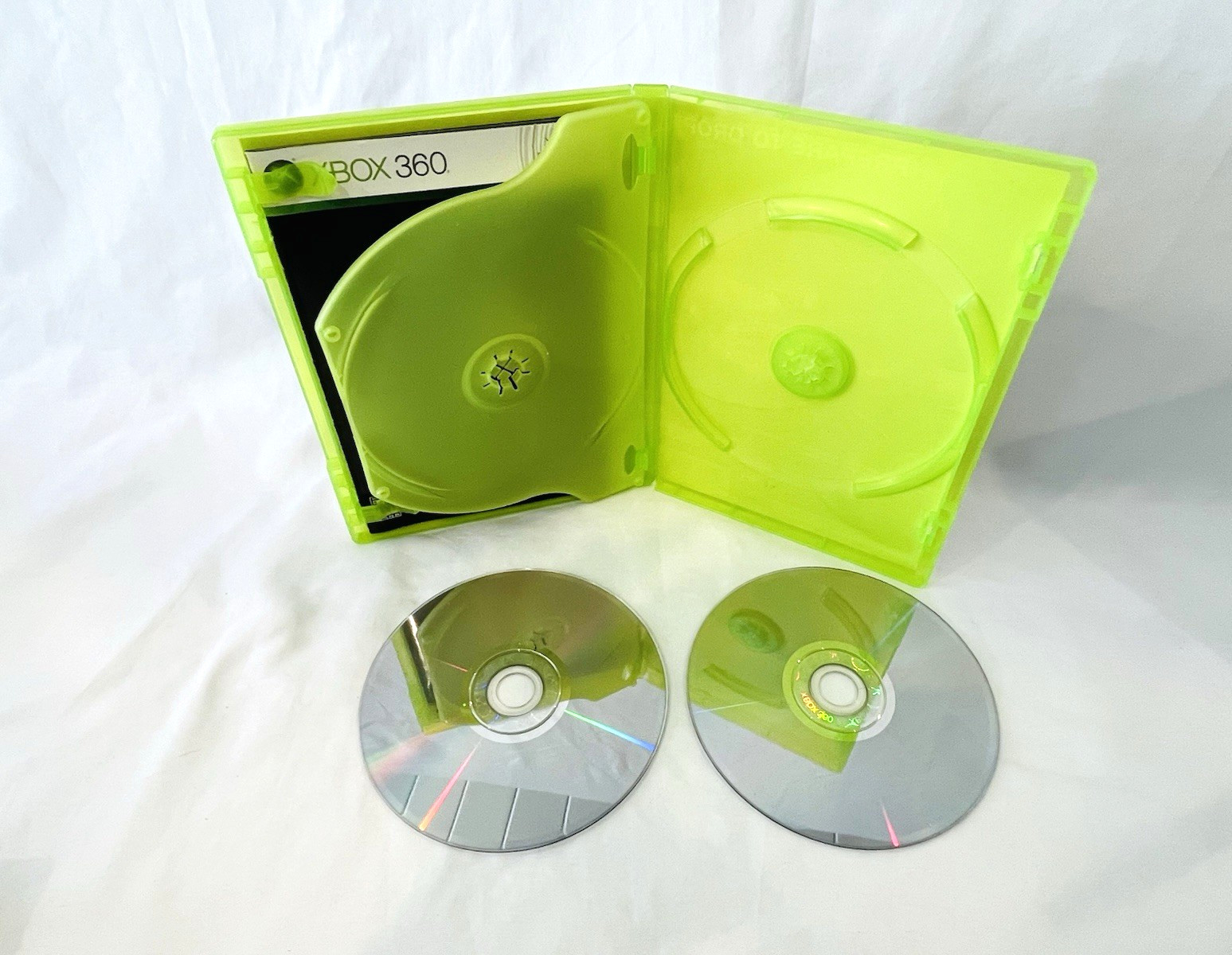 Lot of 2 Xbox 360 Halo Reach And Halo 3 ODST Bungie Microsoft