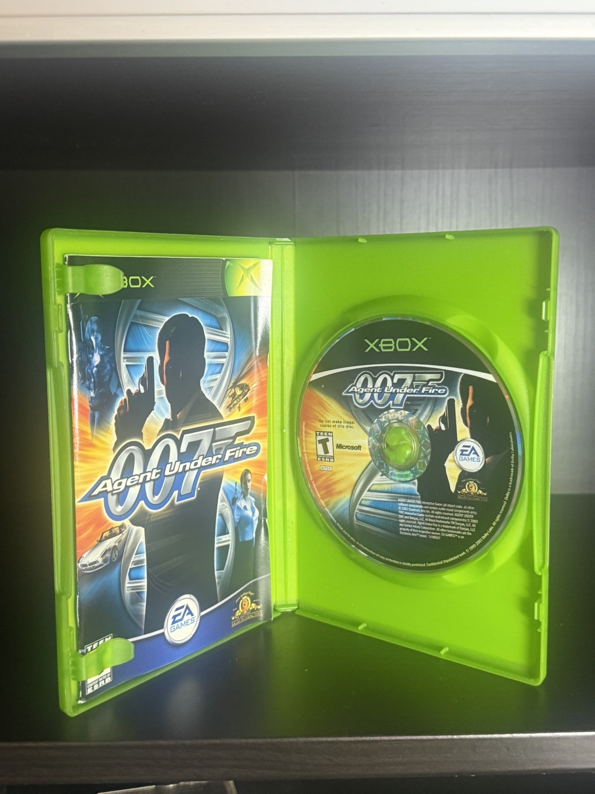 James Bond 007 Agent Under Fire Xbox Black Label Complete w/ Manual CIB Tested