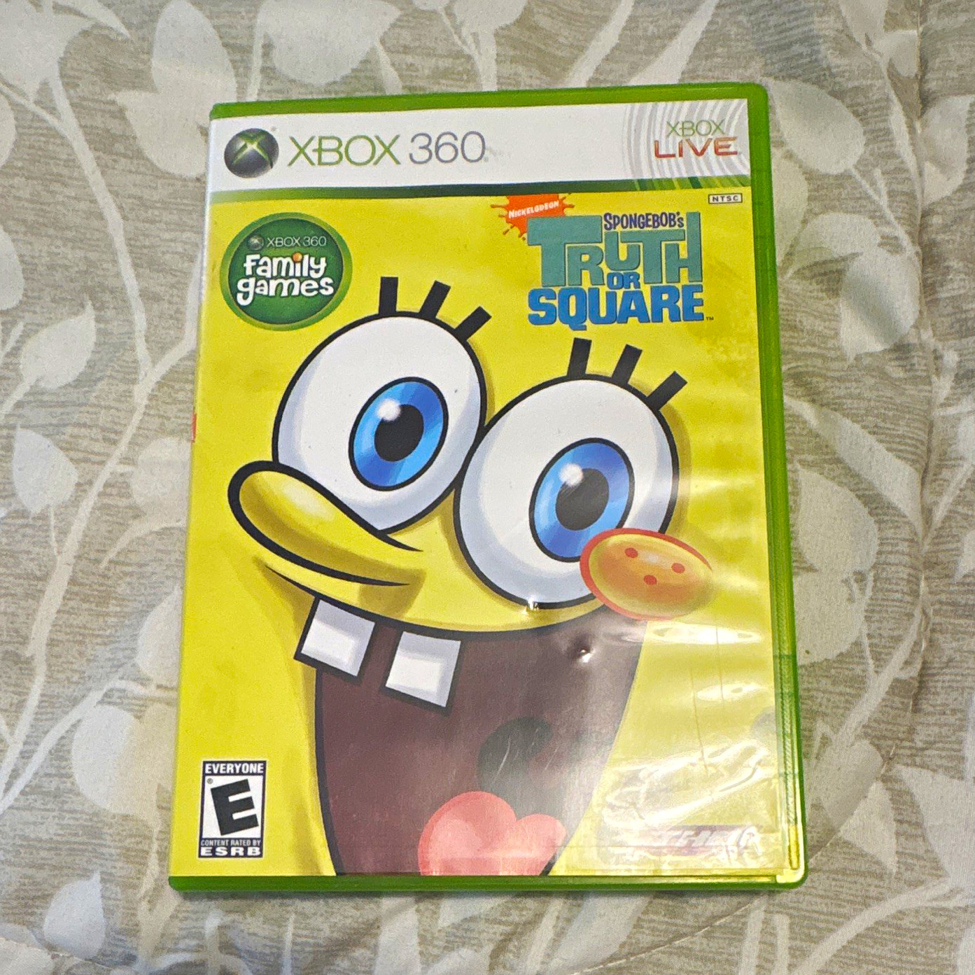 THQ SpongeBob’s Truth or Square Microsoft Xbox 360 E NTSC-U/C 2009 w/ Manual