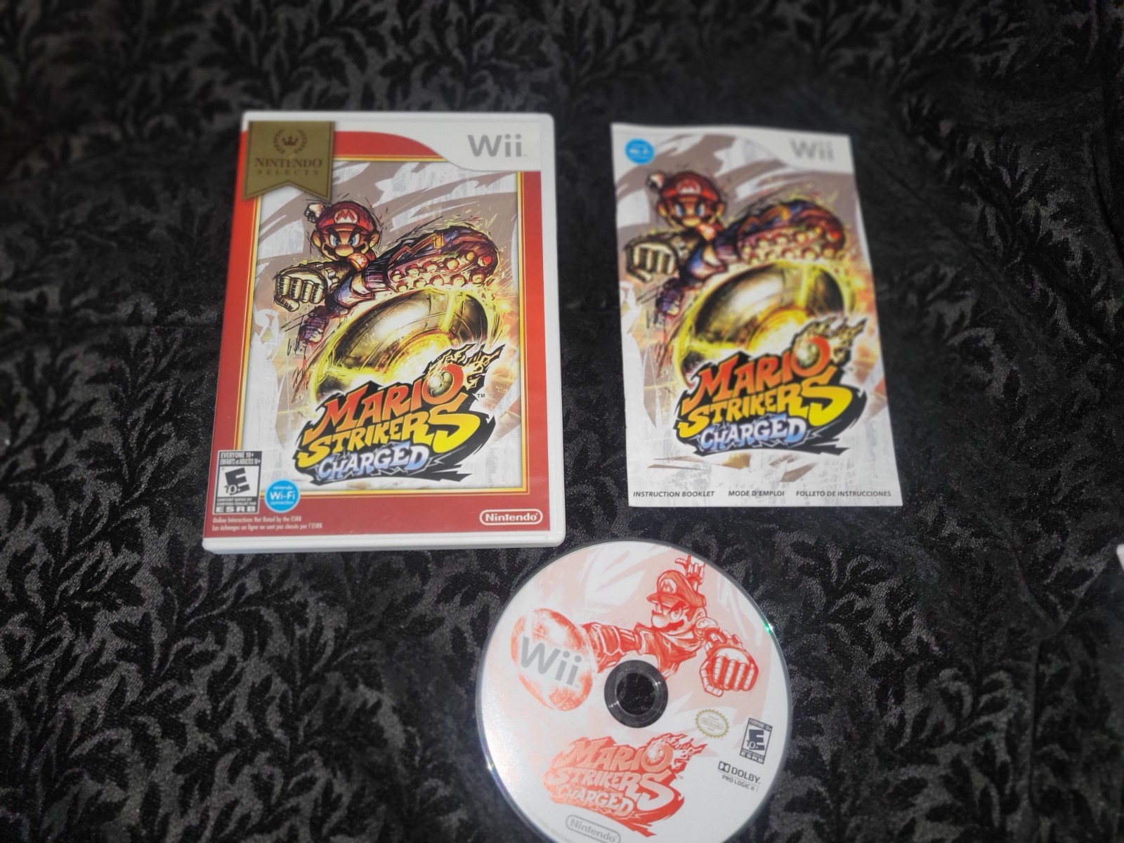 Wii Mario Super Charged Nintendo Selects Complete w/ Manual CIB 2011