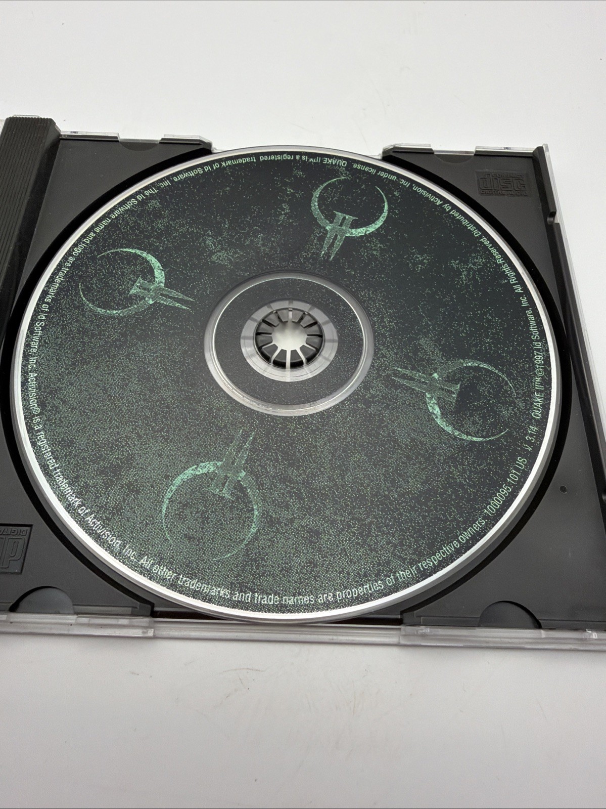 Quake 2 II PC CD-ROM Game id Software Activision Windows Classic FPS