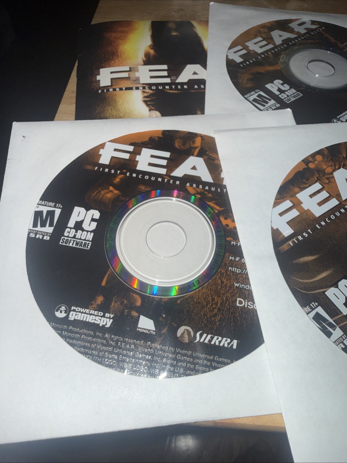 F.E.A.R.: First Encounter Assault Recon (PC, 2005) Box, Booklet And Working Game
