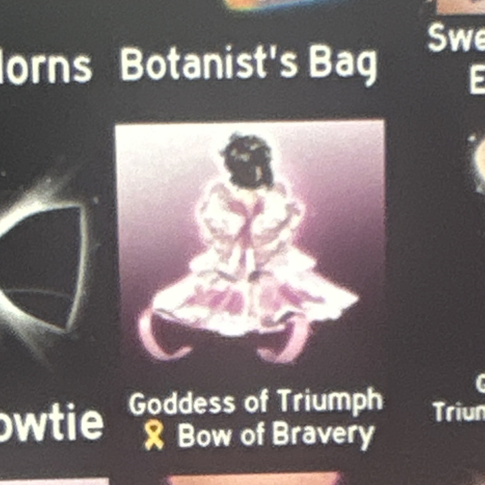Roblox Dress Up Royale high Goddess of Triumph Bow of Bravery