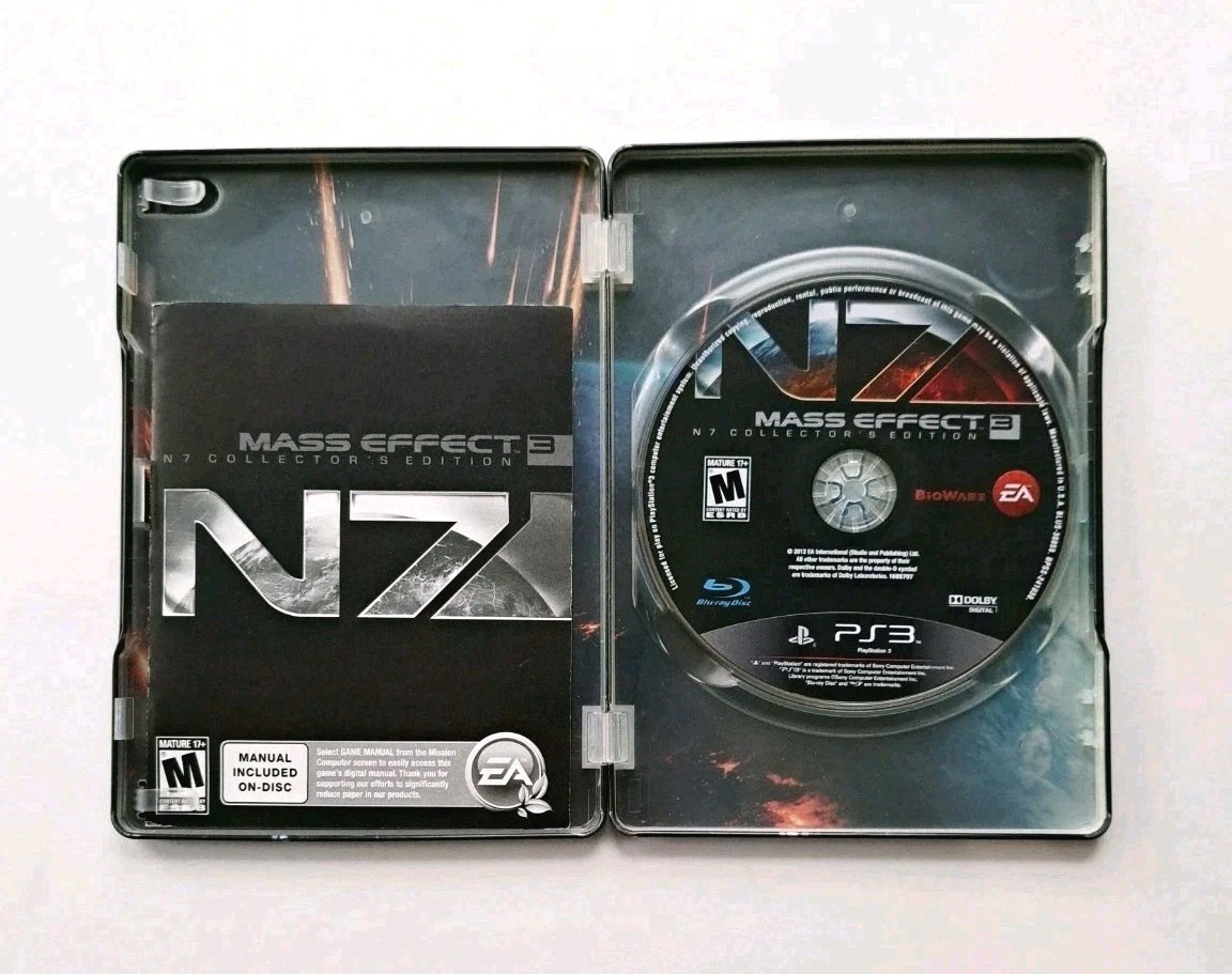 Mass Effect Bundle W/ N7 Collector’s Edition (Sony PlayStation 3, 2010-2012) CIB