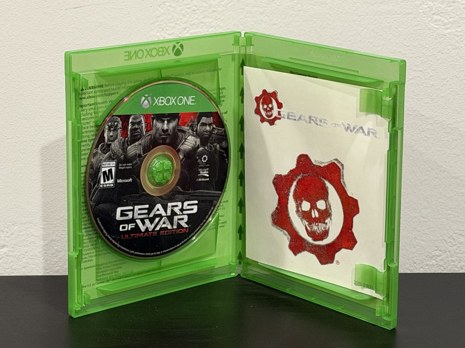 Gears of War Ultimate Edition (Xbox One) with Stickers!