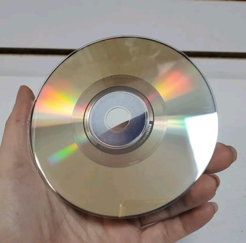 Industrial Spy: Operation Espionage (Sega Dreamcast, 2000) Disc Only – Tested