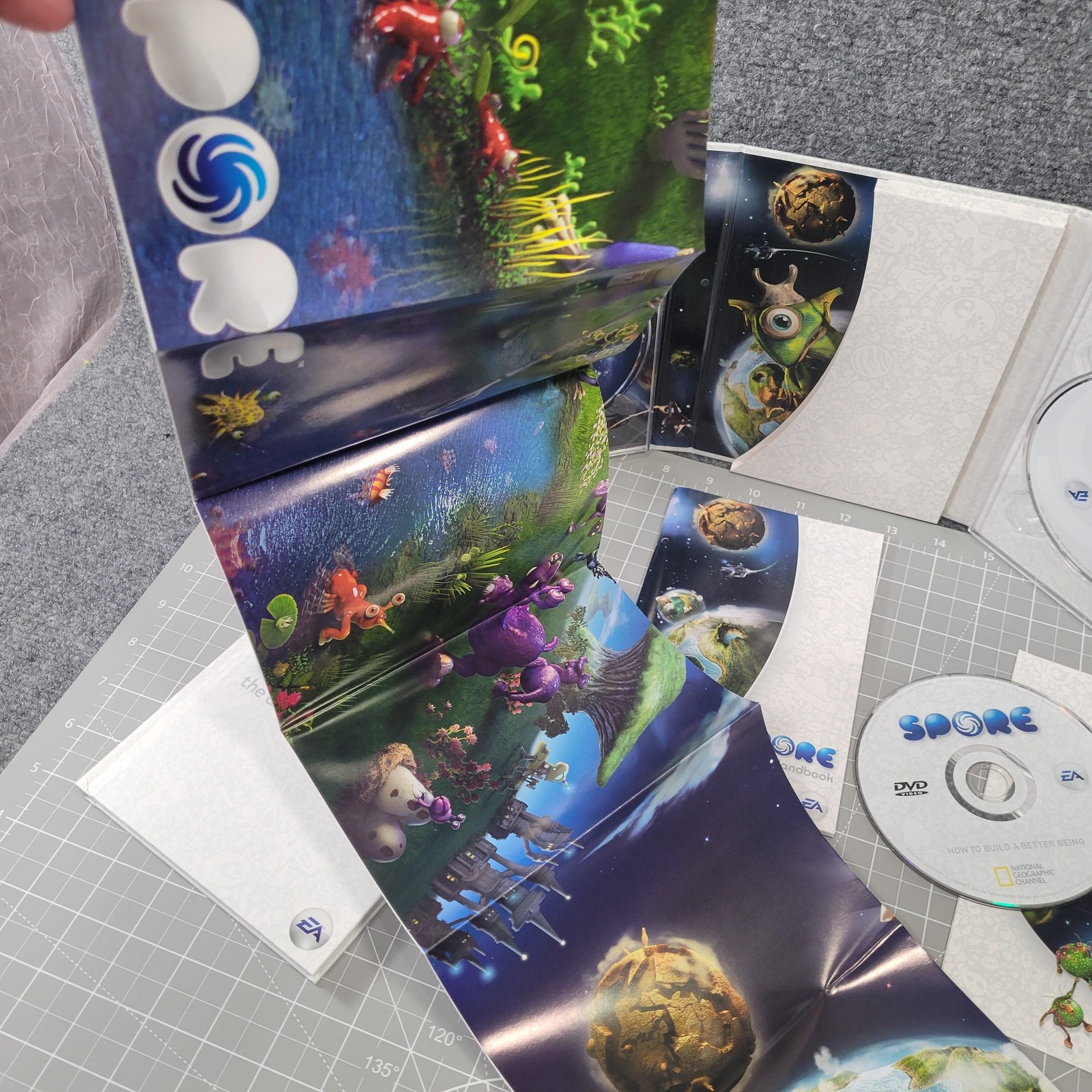 Spore Galactic Edition PC Mac DVD-ROM Complete Box Set EA Maxis Nat Geo DVD