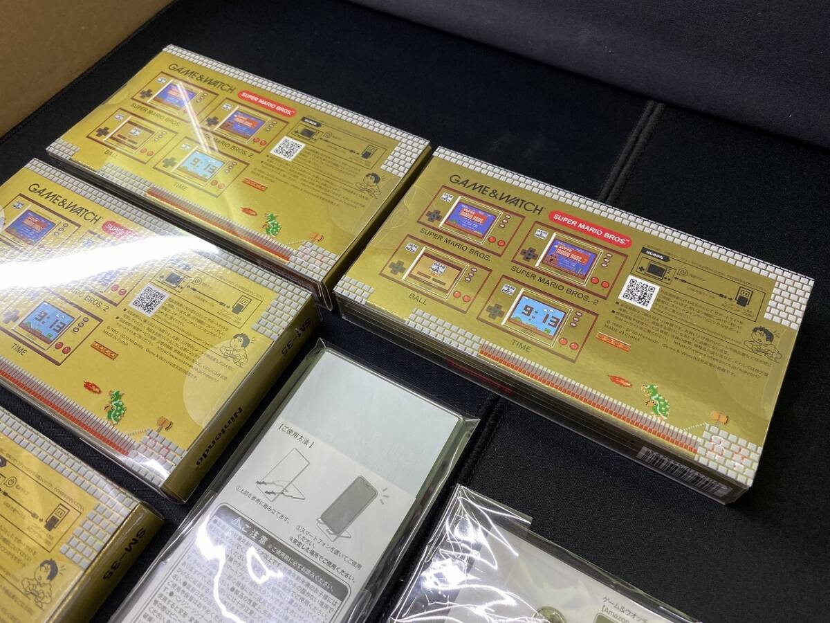 Nintendo Game & Watch Super Mario Bros 4-Unit Set With Bonus Pin Badge and Phone